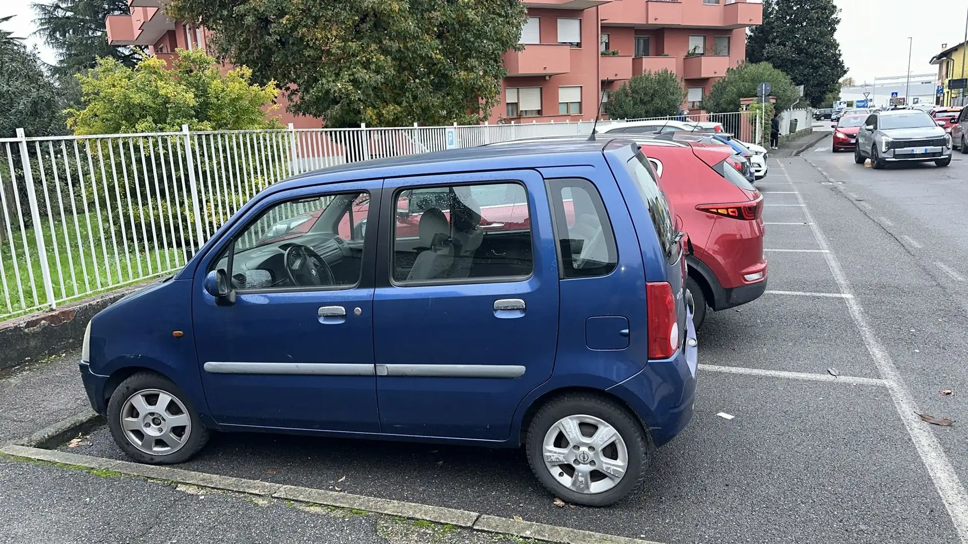 Opel Agila Agila 1.0 12v Comfort 5p. Bleu - 1