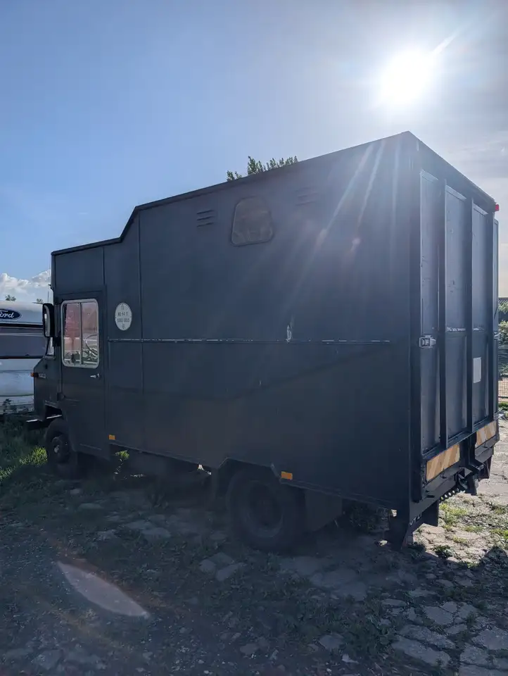 Mercedes-Benz 406 D paarden wagen, foto 4
