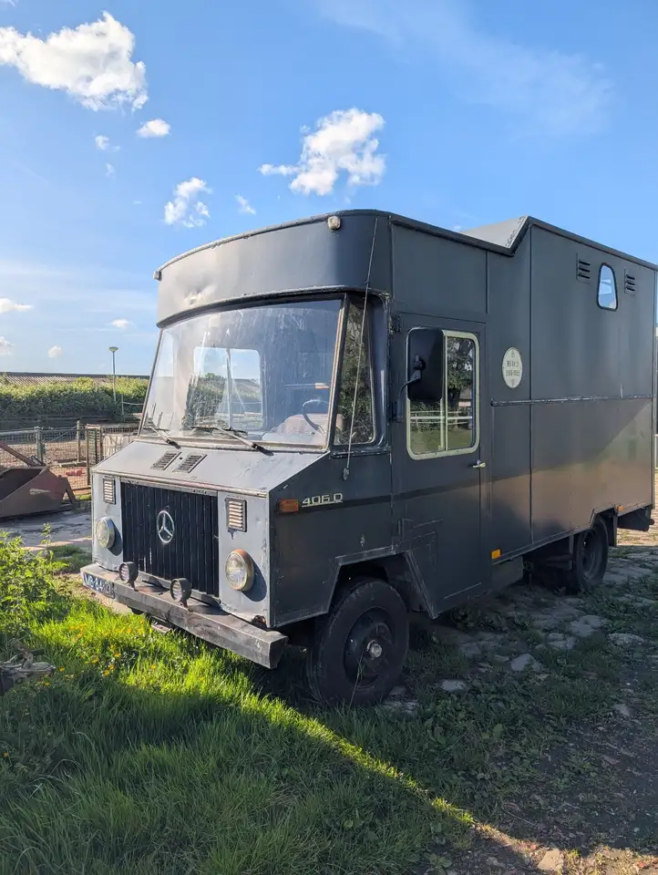 Mercedes-Benz 406 D paarden wagen, foto 2