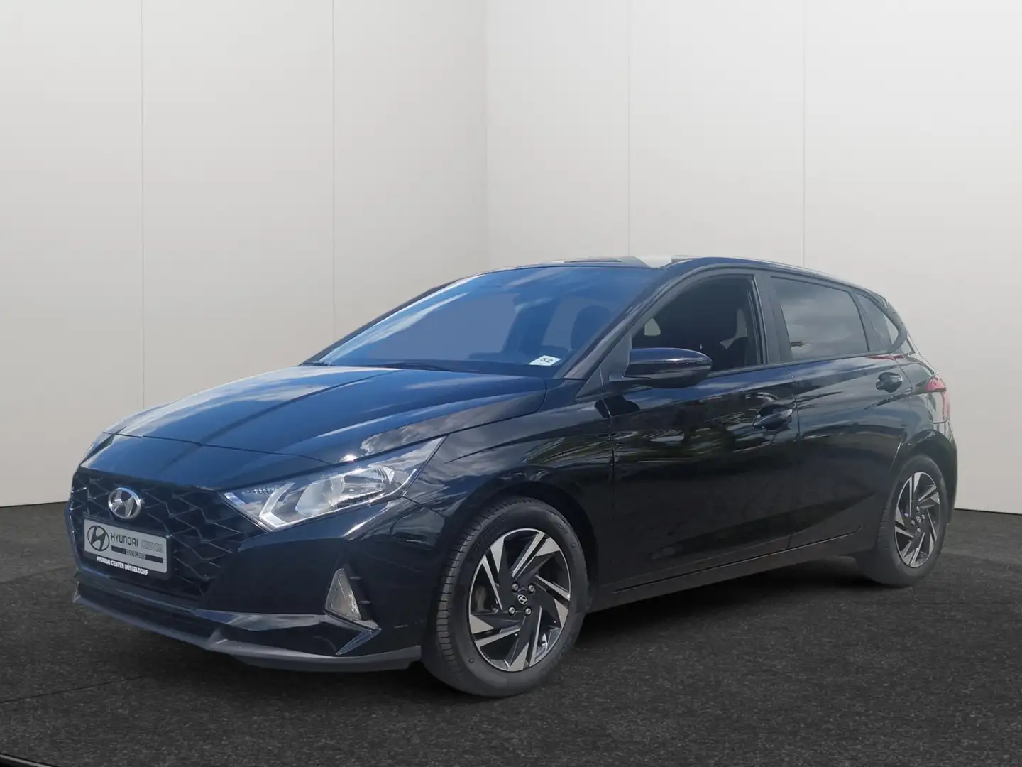 Hyundai i20 i20 1,0 Turbo Connect&Go Schwarz - 1