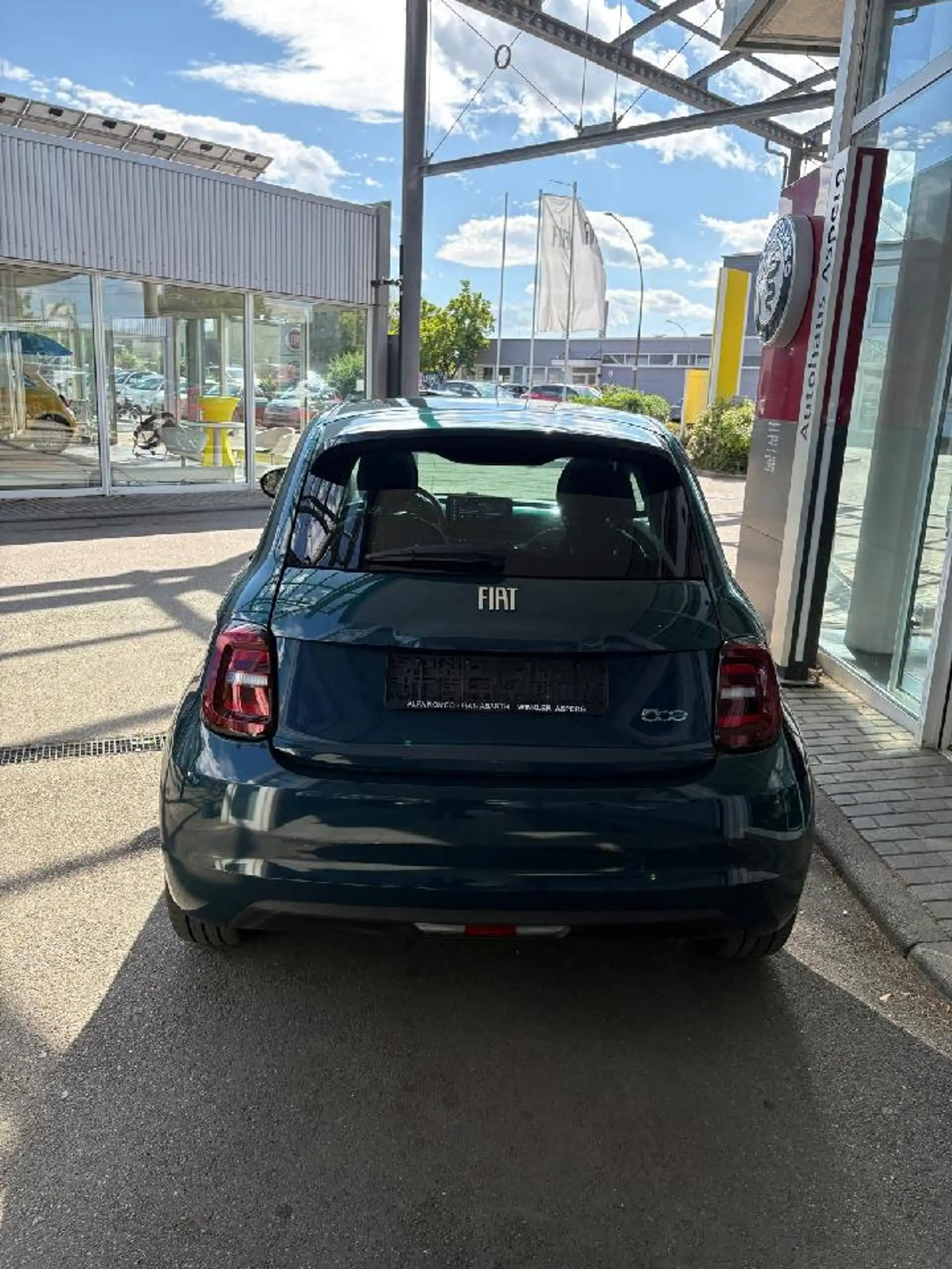 Fiat 500e Basis — photo 8
