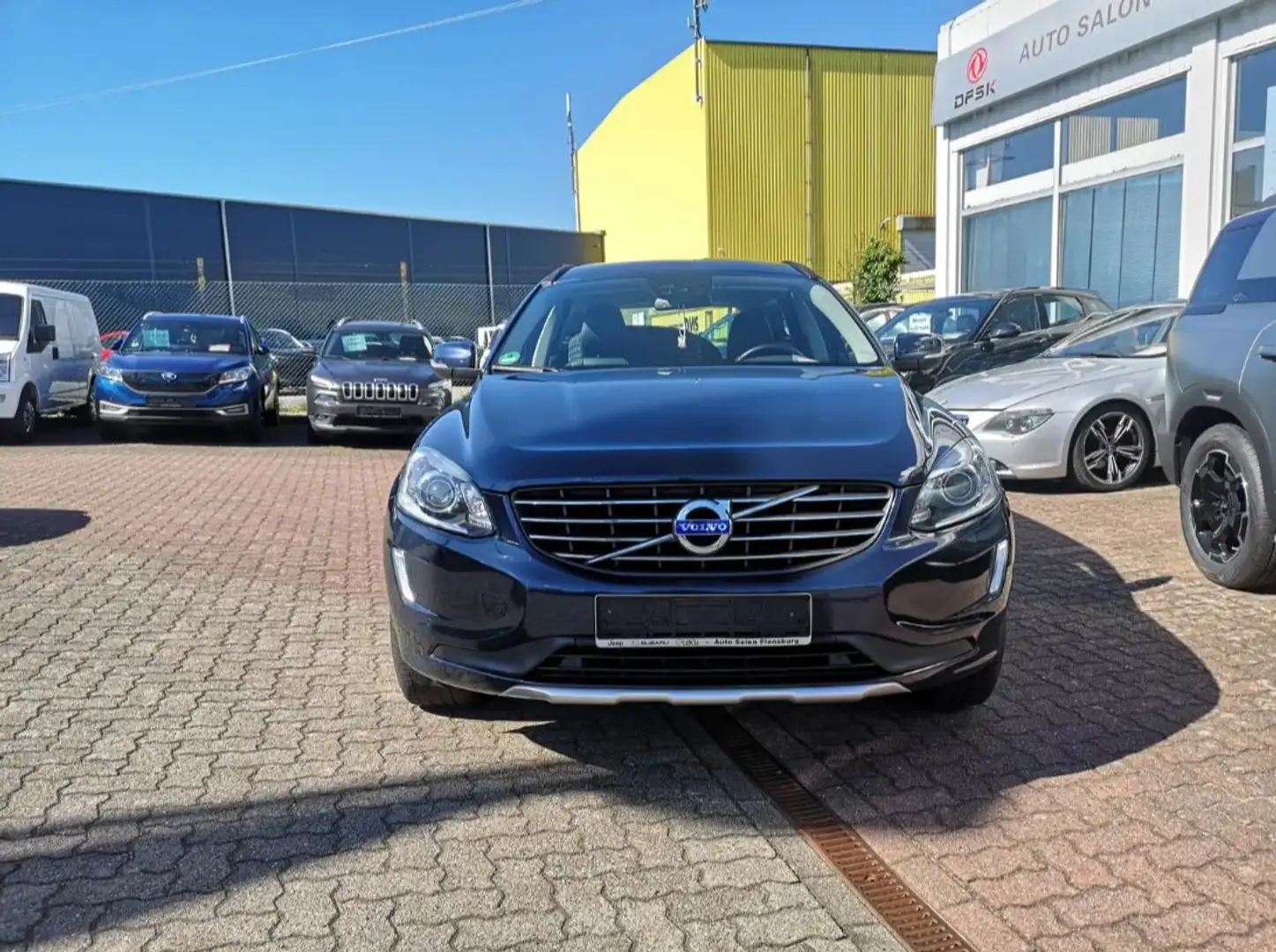 Volvo XC60 Momentum *Navi*Leder**S - Heft bis zum Ende* Blau - 2
