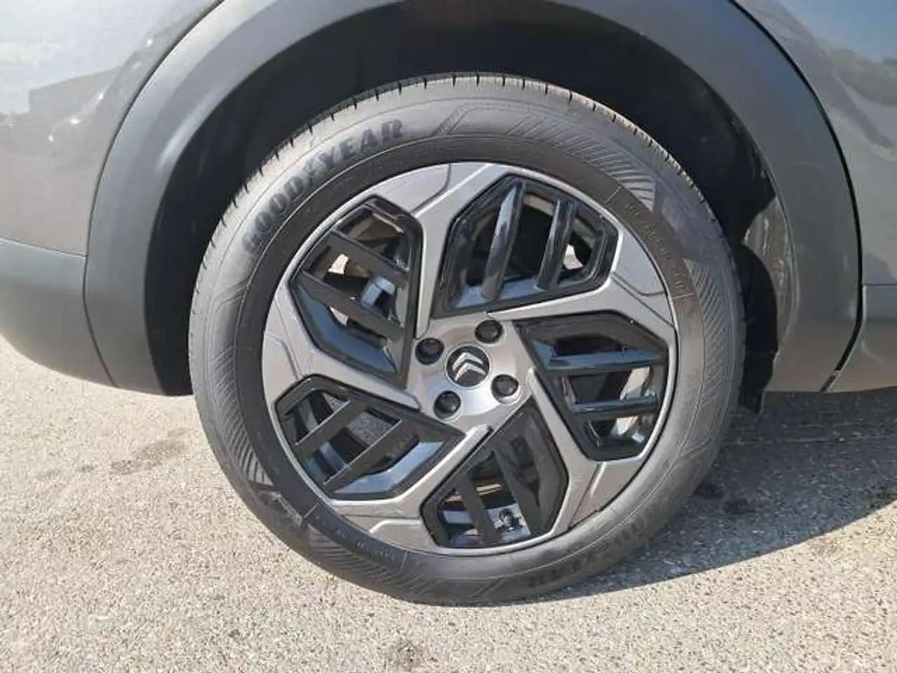 Citroen C4 e-C4 X — photo 8
