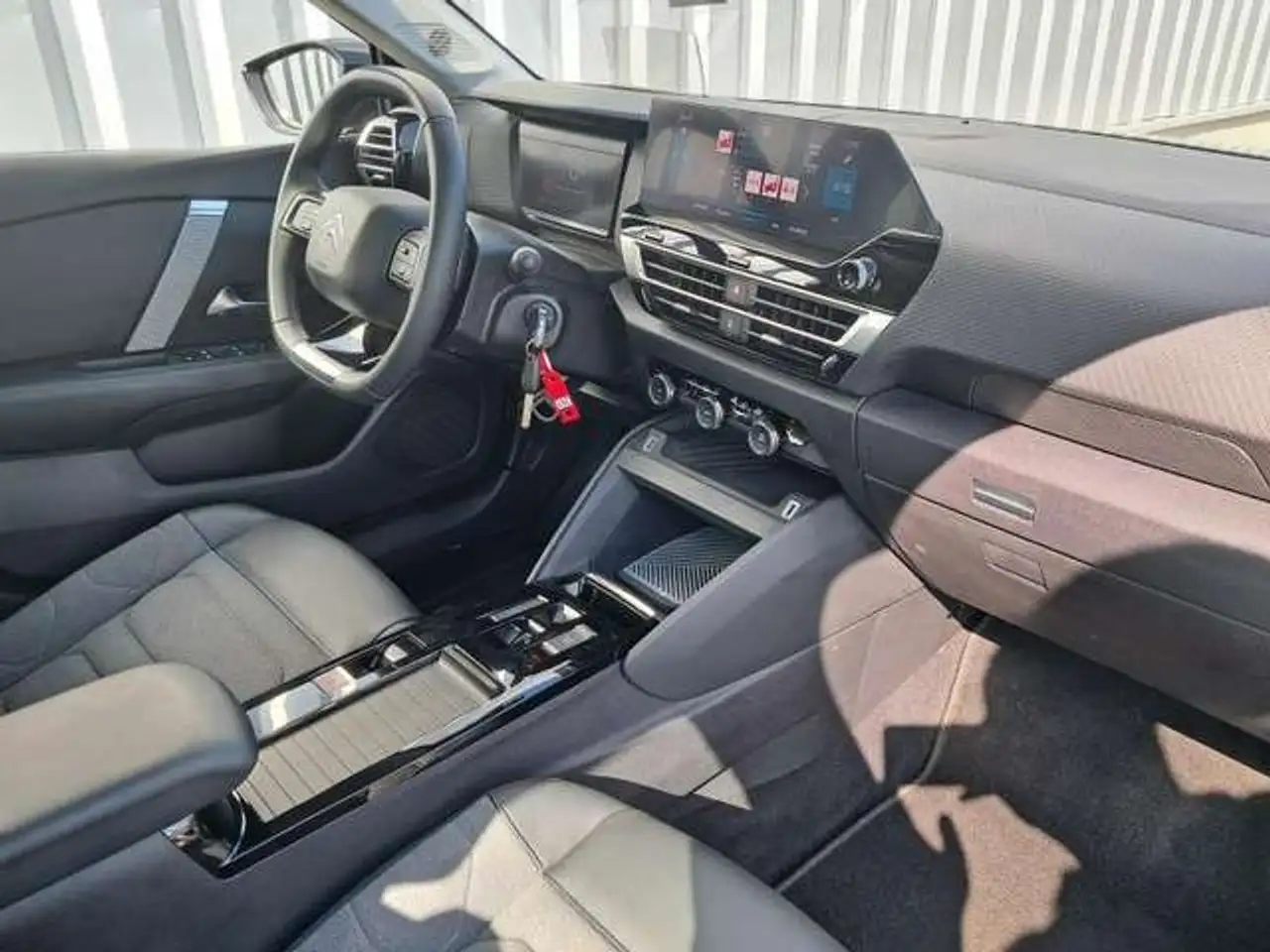 Citroen C4 e-C4 X — photo 2
