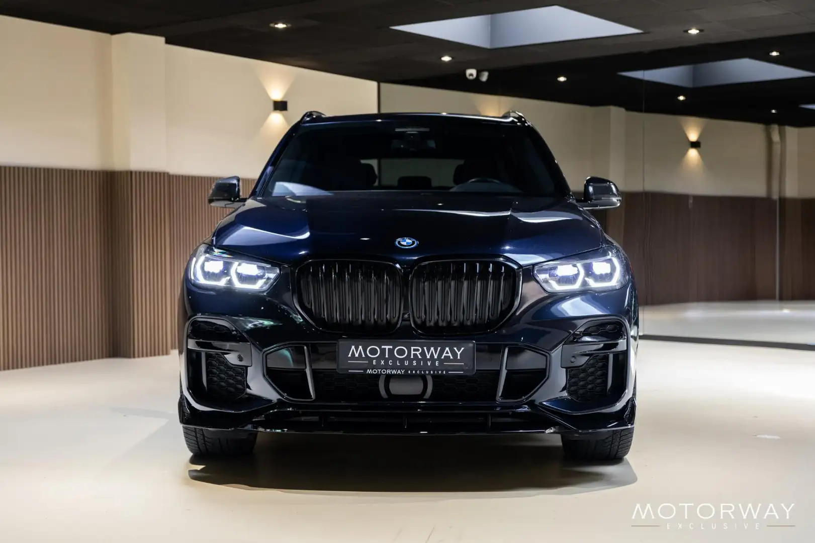 BMW X5 45e M-Sport xDrive 394pk|LASER|PANO|360|KEYLESS|HU Zwart - 2