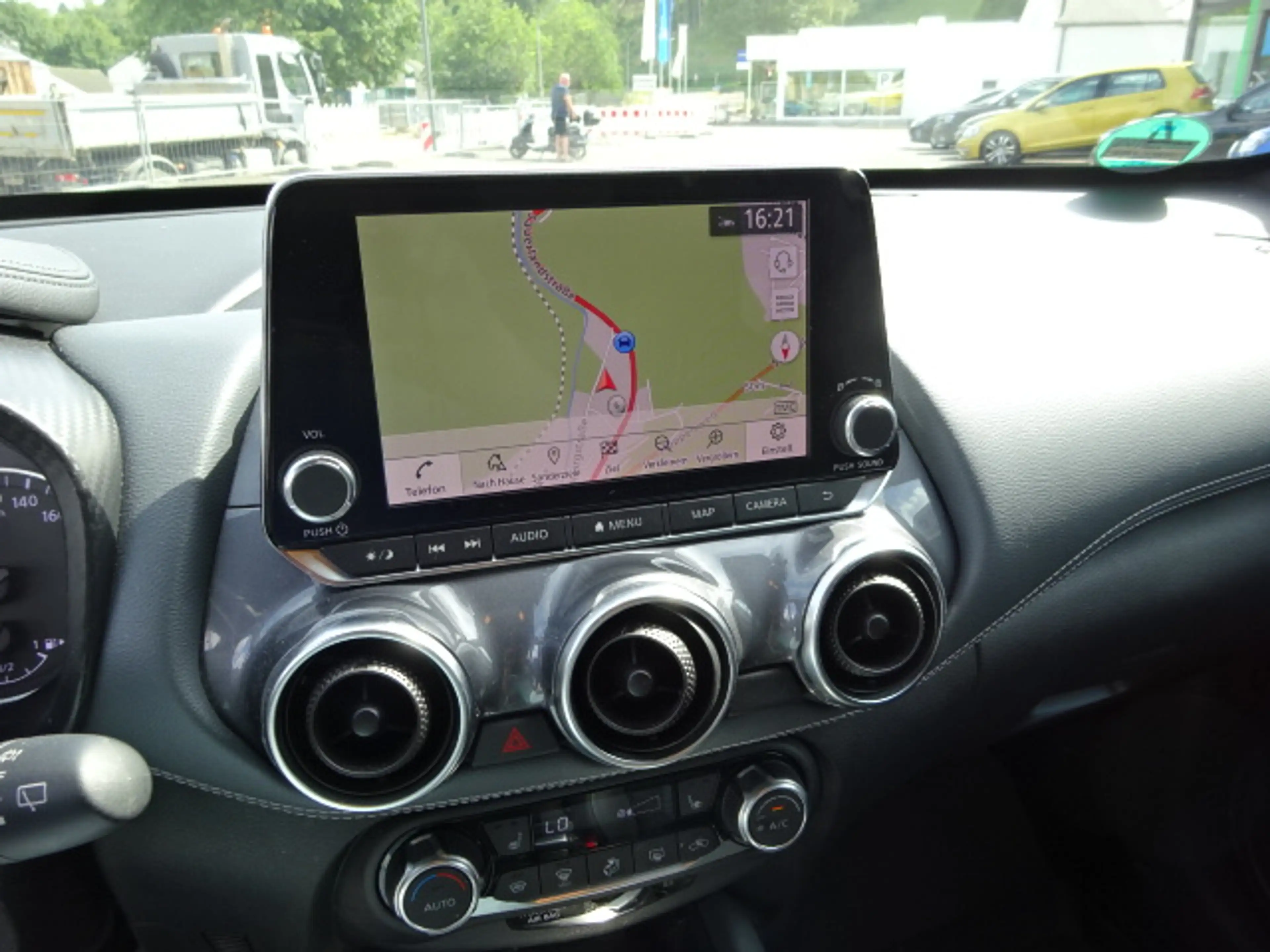Nissan Juke Tekna*Navi*DCT*PDC*AssistPaket*360Grad — photo 11