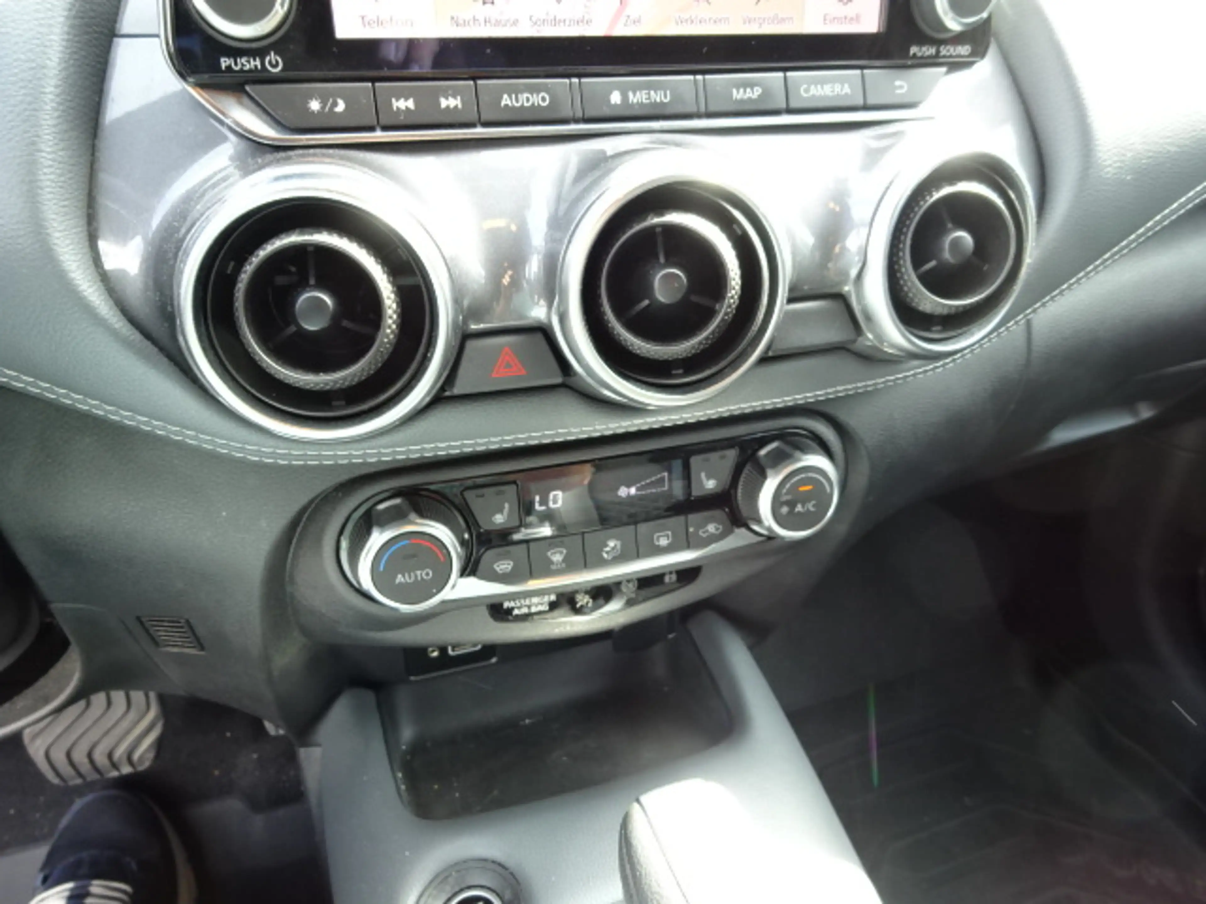 Nissan Juke Tekna*Navi*DCT*PDC*AssistPaket*360Grad — photo 12