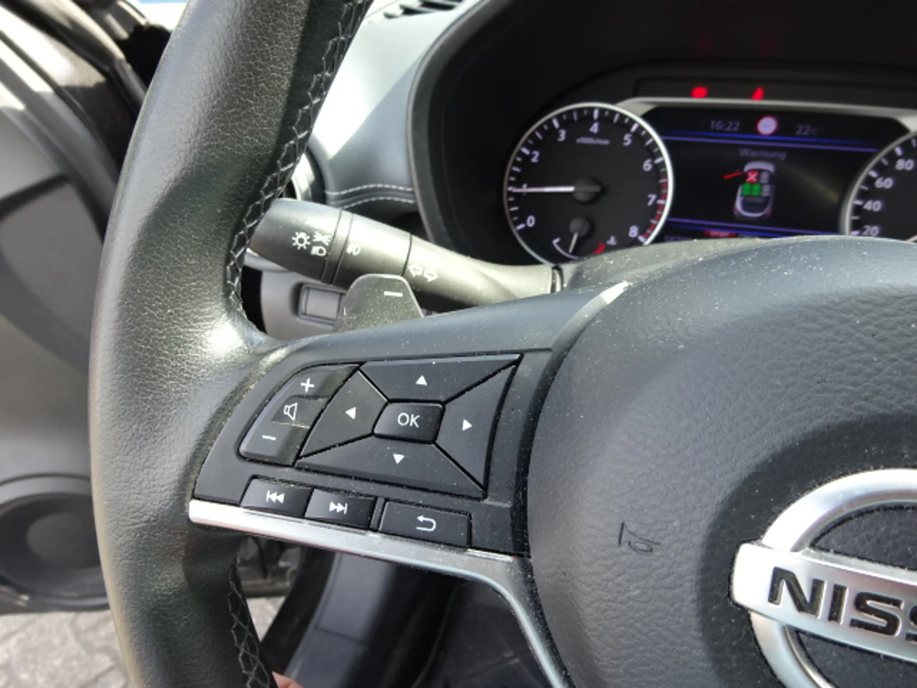 Nissan Juke Tekna*Navi*DCT*PDC*AssistPaket*360Grad — photo 15