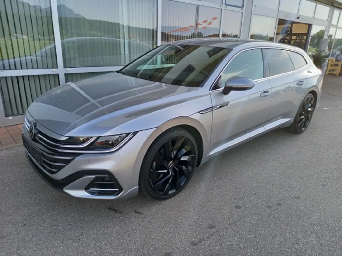 Volkswagen Arteon Shooting Brake R-Line DCC ACC RFK NAVI Silber - 2