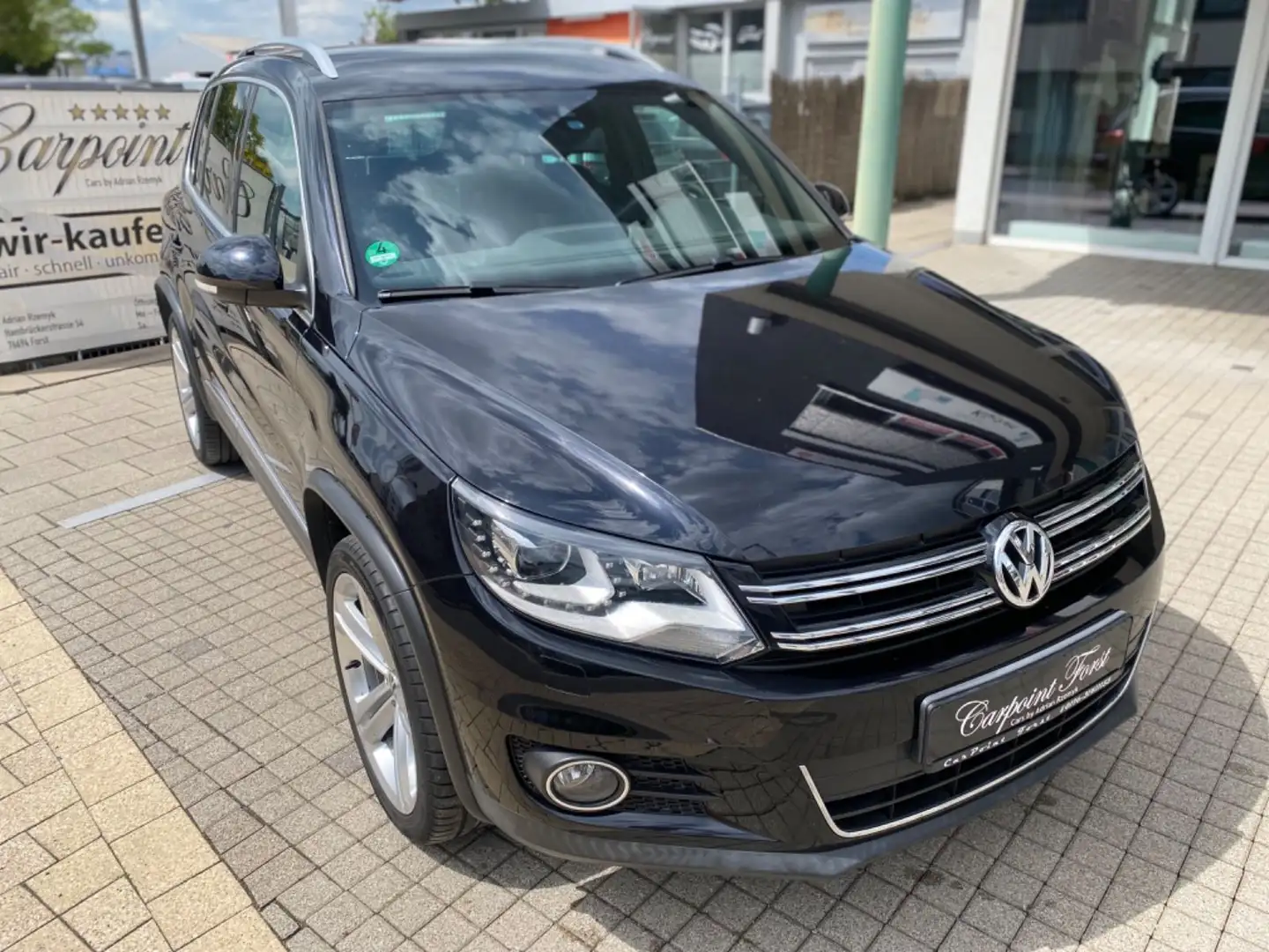 Volkswagen Tiguan Sport & Style BMT 4Motion, NAVI, Leder... Nero - 2
