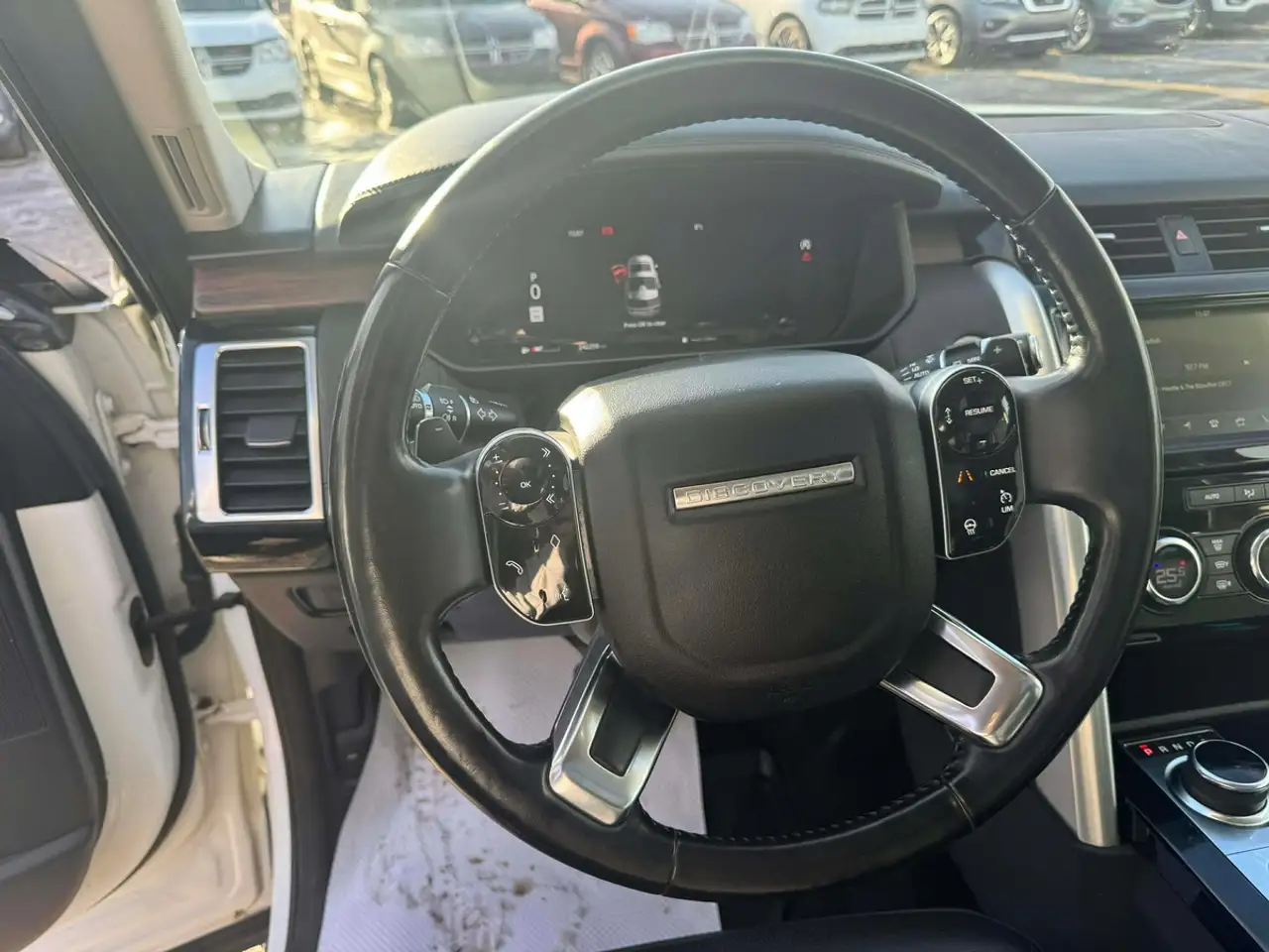 Land Rover Discovery снимка Land Rover Discovery