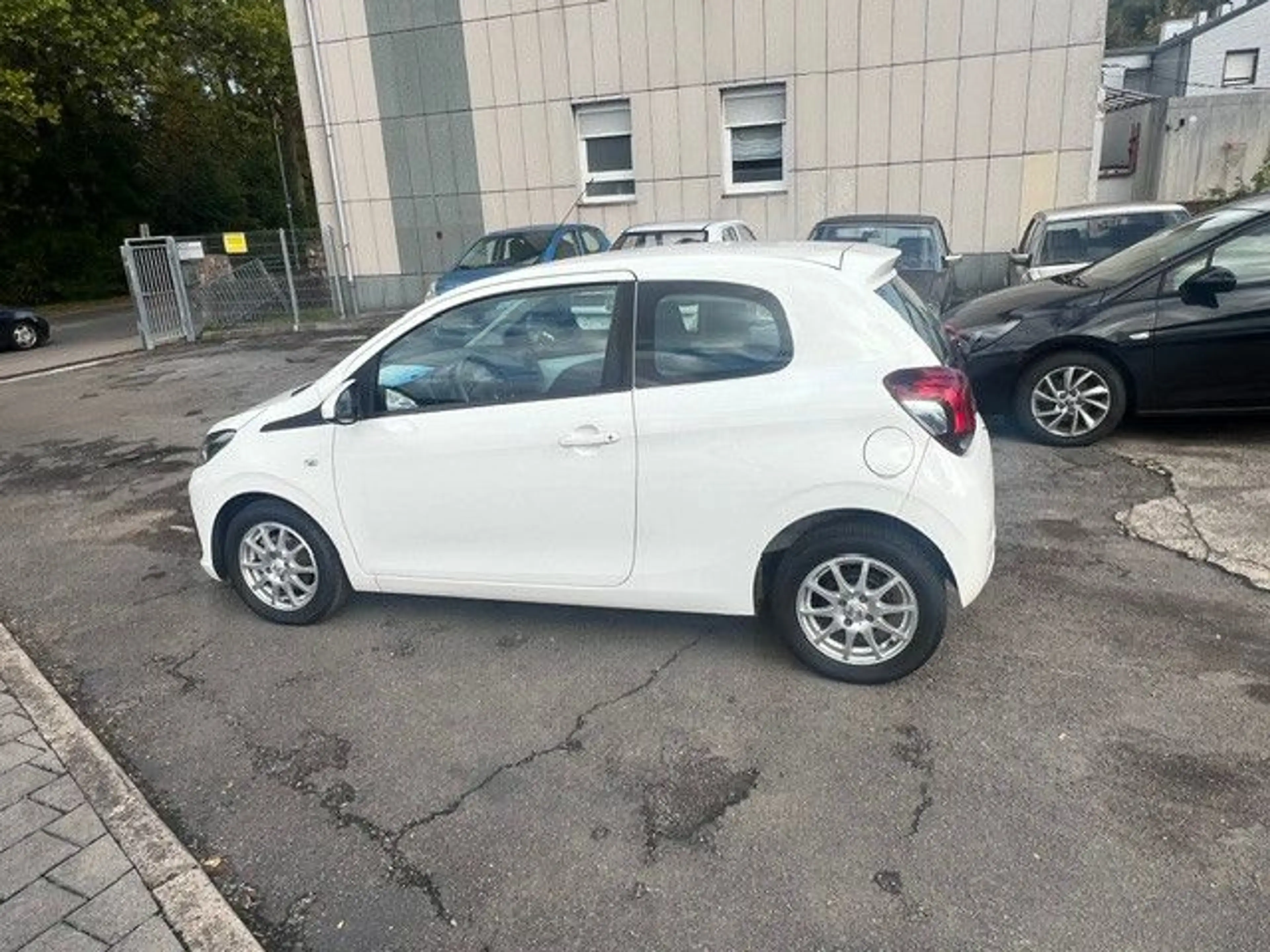 Peugeot 108 -3.T-Klima-TÜV+Insp.neu-incl. 12M. Garantie — photo 3
