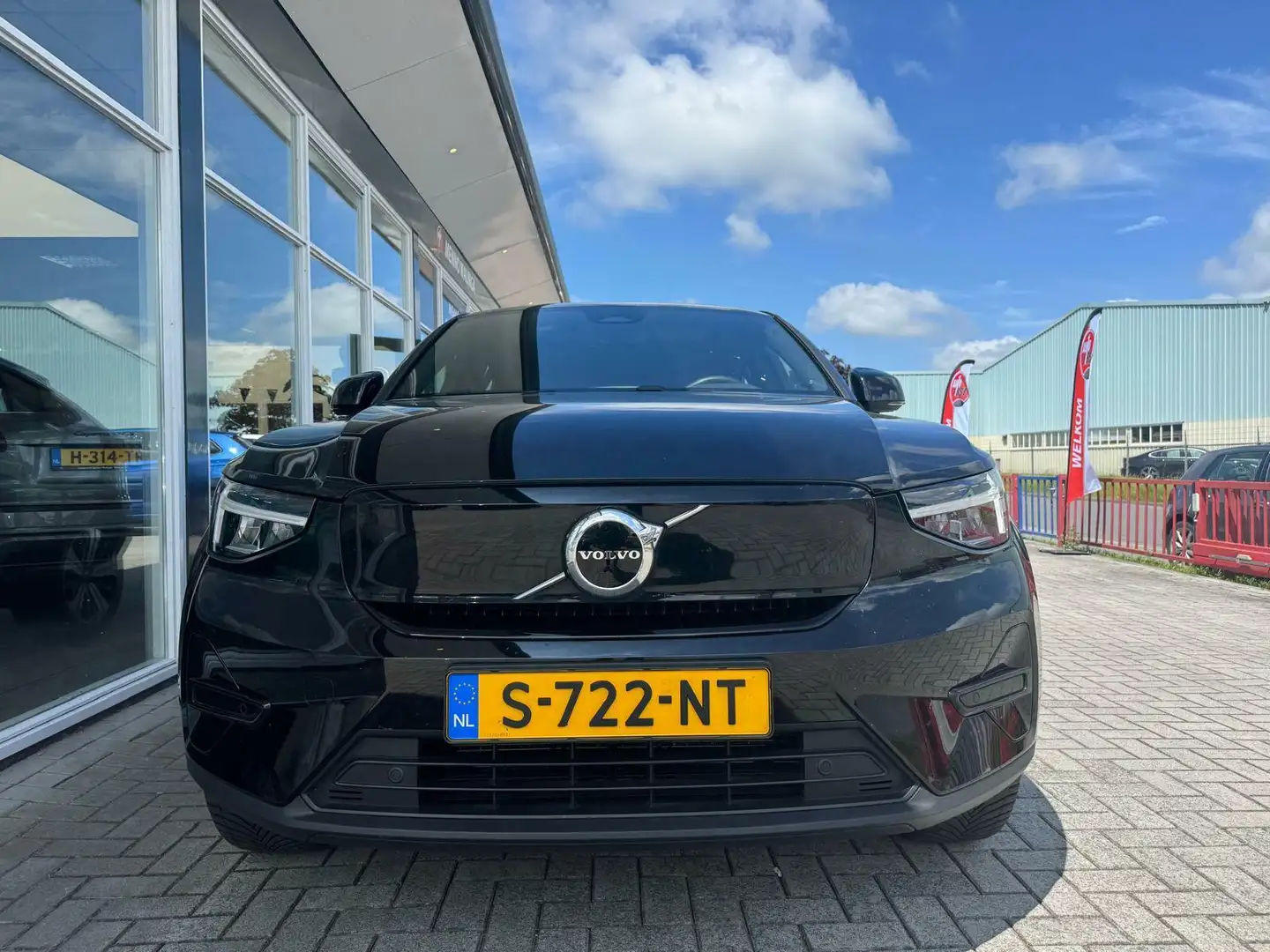Volvo C40 Recharge Core 69 kWh|Navi|Carplay|Panoramadak|Came Zwart - 2