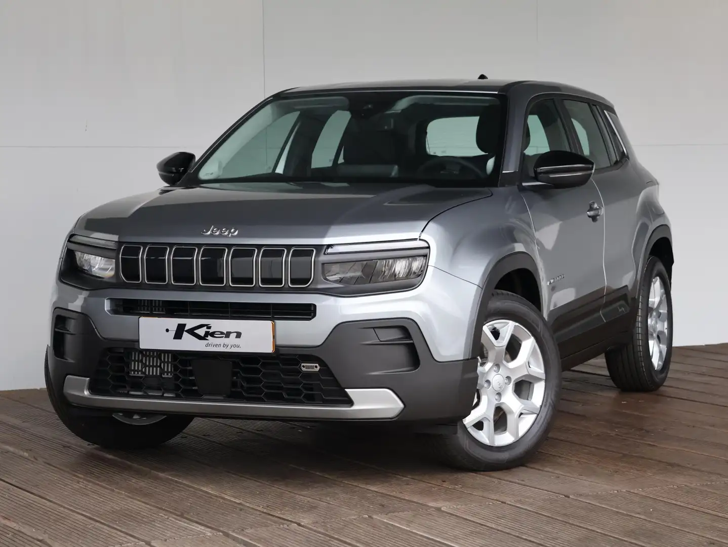 Jeep Avenger 1.2 e-Hybrid Altitude Grau - 1