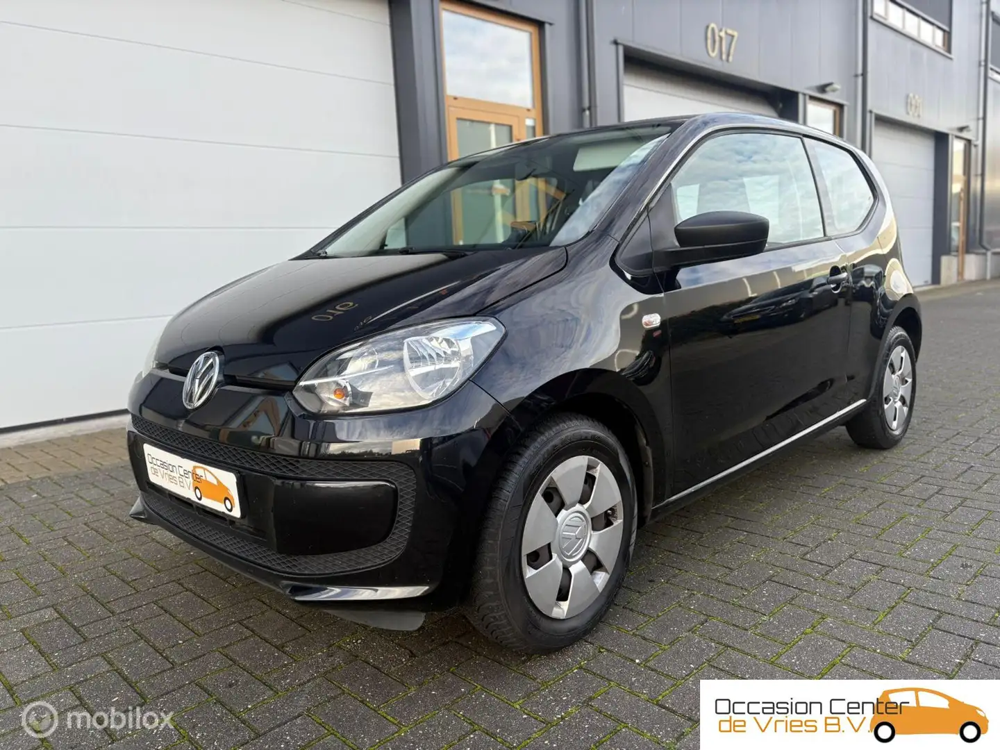 Volkswagen up! 1.0 Airco Navi Bluetooth Elektrisch Pakket Noir - 2