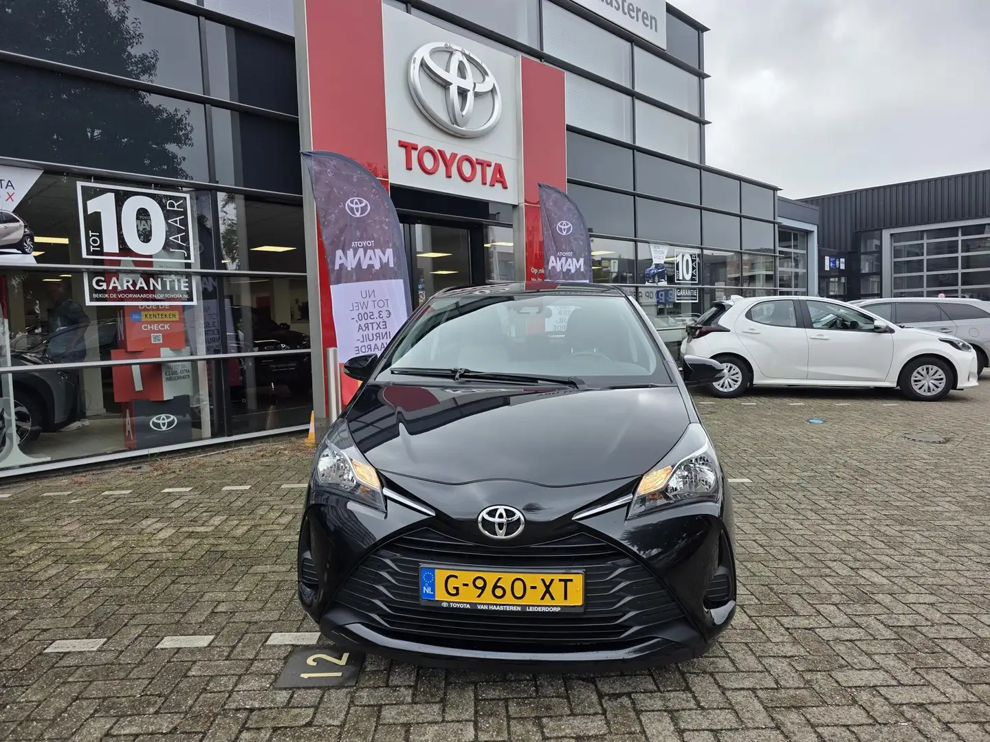 Toyota Yaris 1.0 VVT-i 72pk Comfort Noir - 2