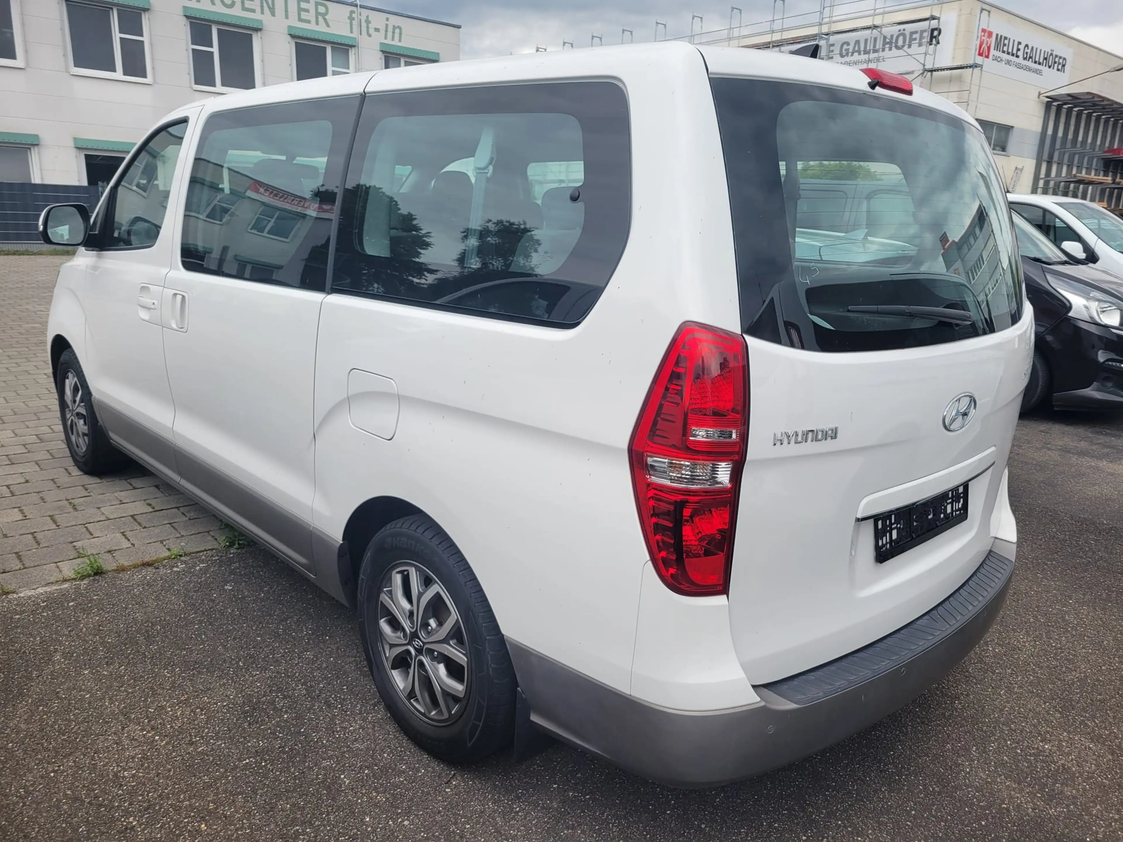 Hyundai H-1 2.5 CRDi Travel KAMERA/NAV/FACELIFT — photo 2