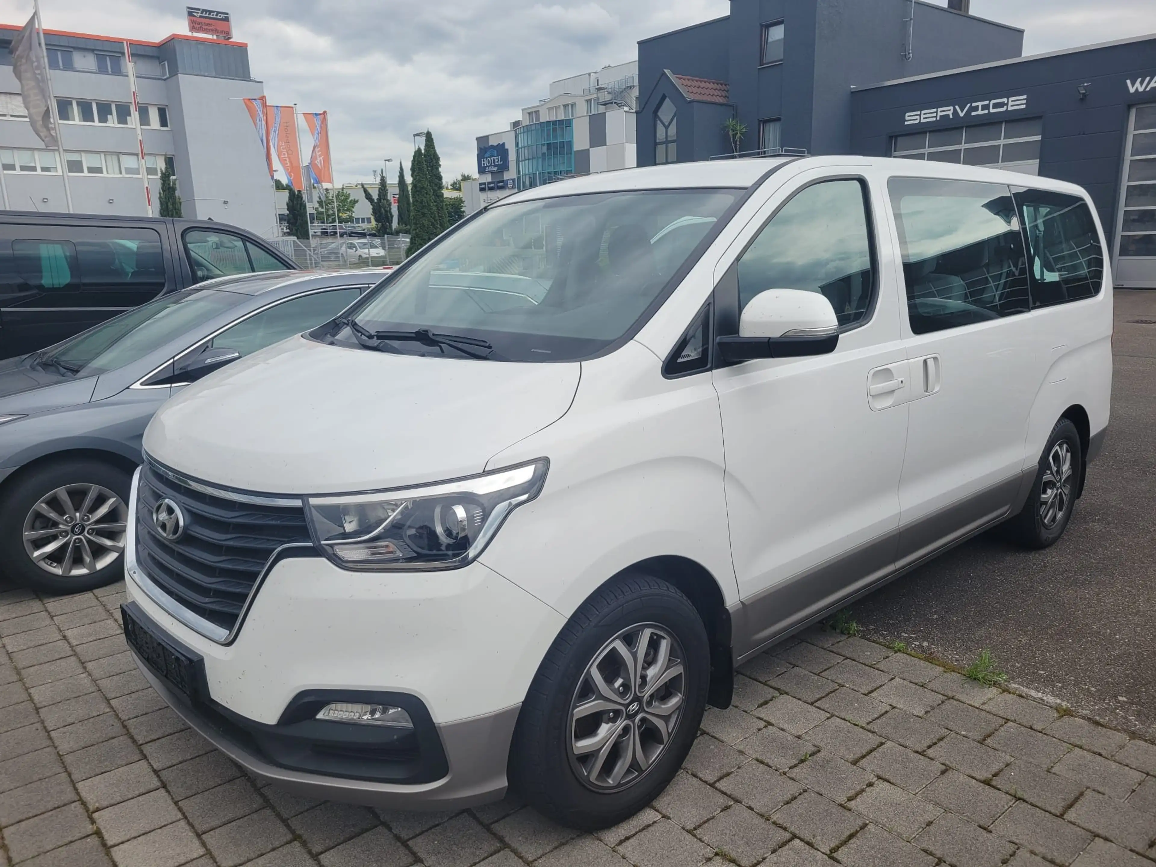 Hyundai H-1 2.5 CRDi Travel KAMERA/NAV/FACELIFT