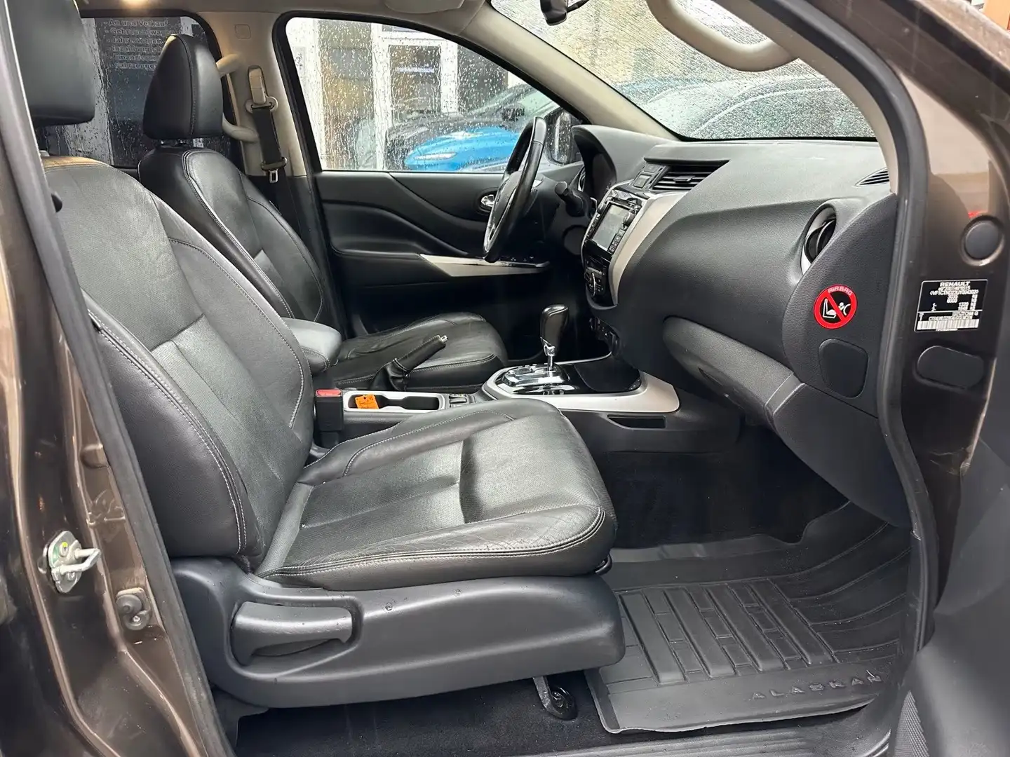 Renault Alaskan Alaskan DC 2.3 dci t Intens 4wd s Bronce - 2