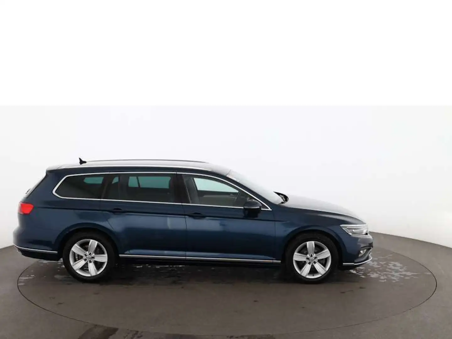 Volkswagen Passat Variant 2.0 TDI Elegance Aut MATRIX RADAR Blau - 2