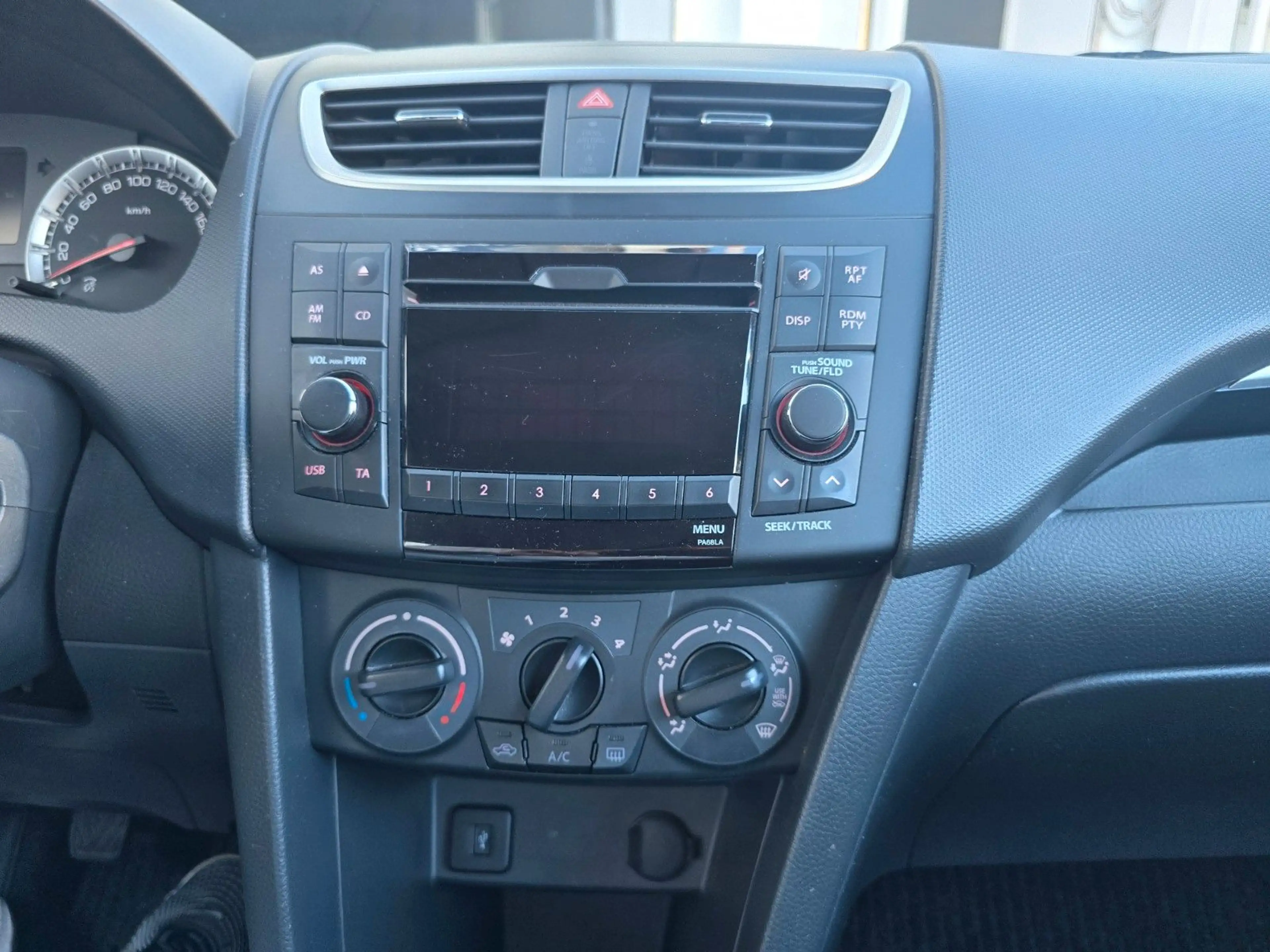 Suzuki Swift Club / 1.Hand/ Klima/ S.heft/ — photo 15