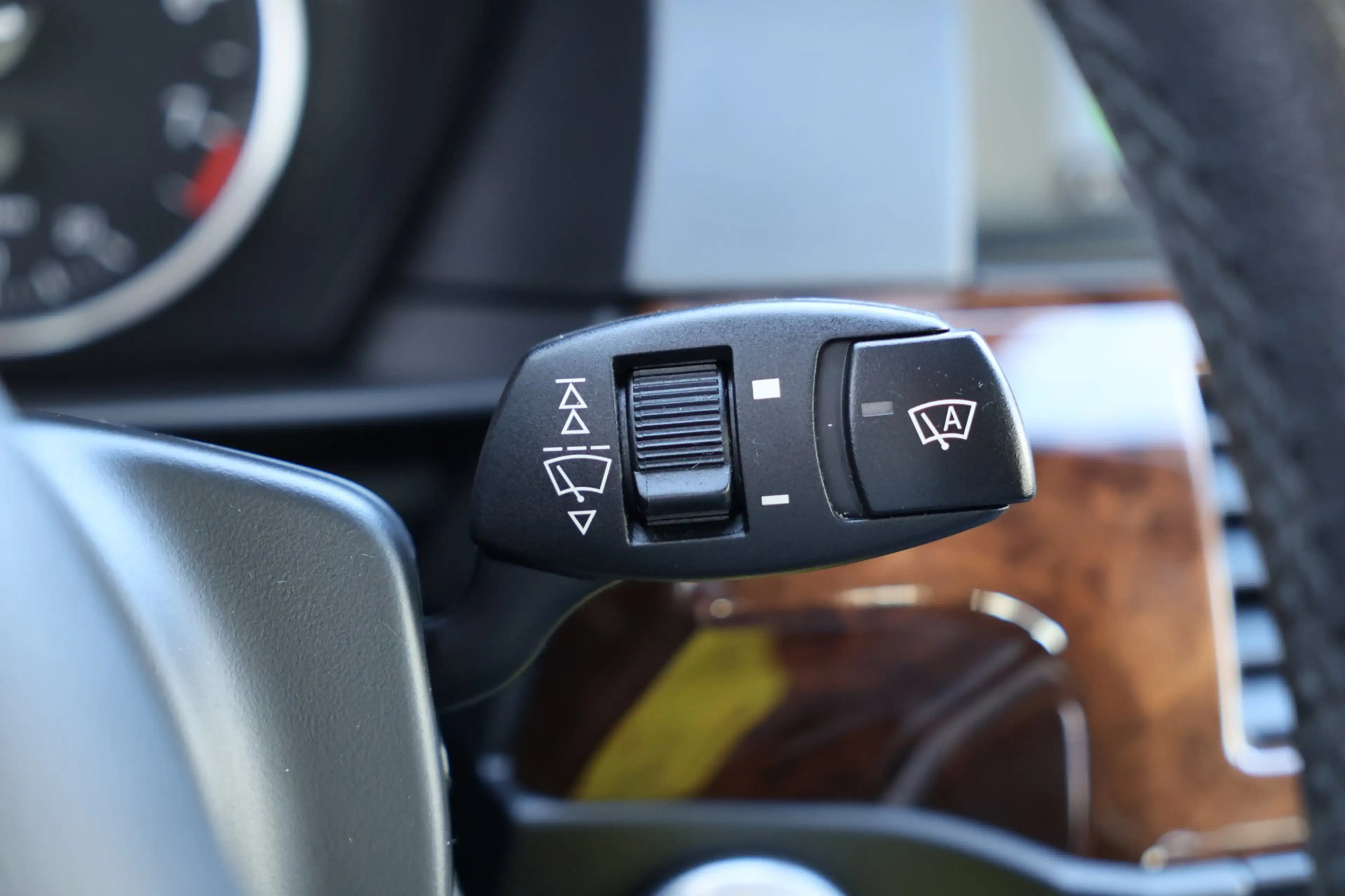 BMW 525 5-serie Touring 525i 6 Cil. Youngtimer Leder UNIEK — photo 18