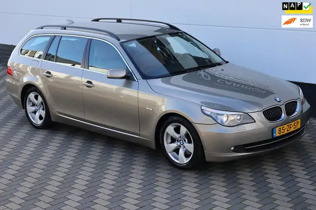 BMW 525 5-serie Touring 525i 6 Cil. Youngtimer Leder UNIEK