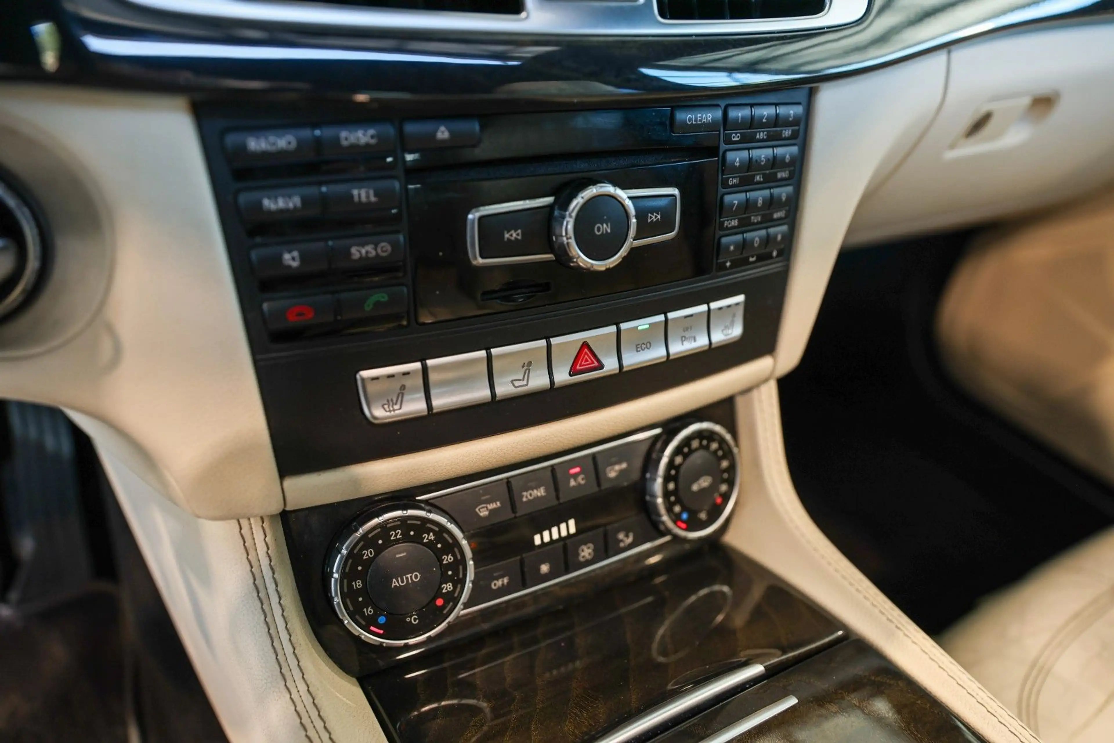 Mercedes-Benz CLS CLS 350 CDI BlueEfficiency — photo 14
