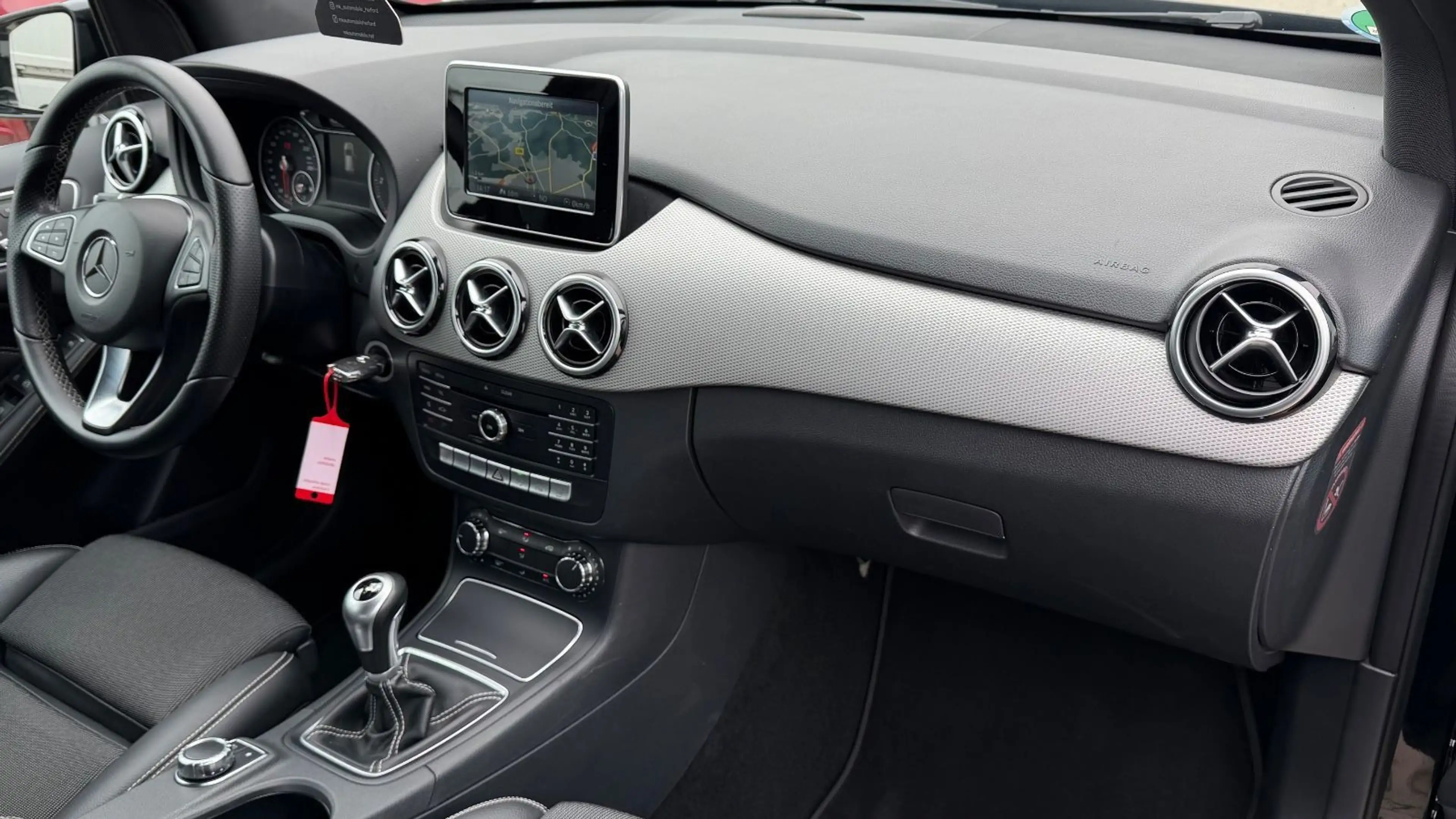 Mercedes-Benz B 180 d Score *LED*MEMORY*CARPLAY*KAMERA*TEMPO* — photo 10