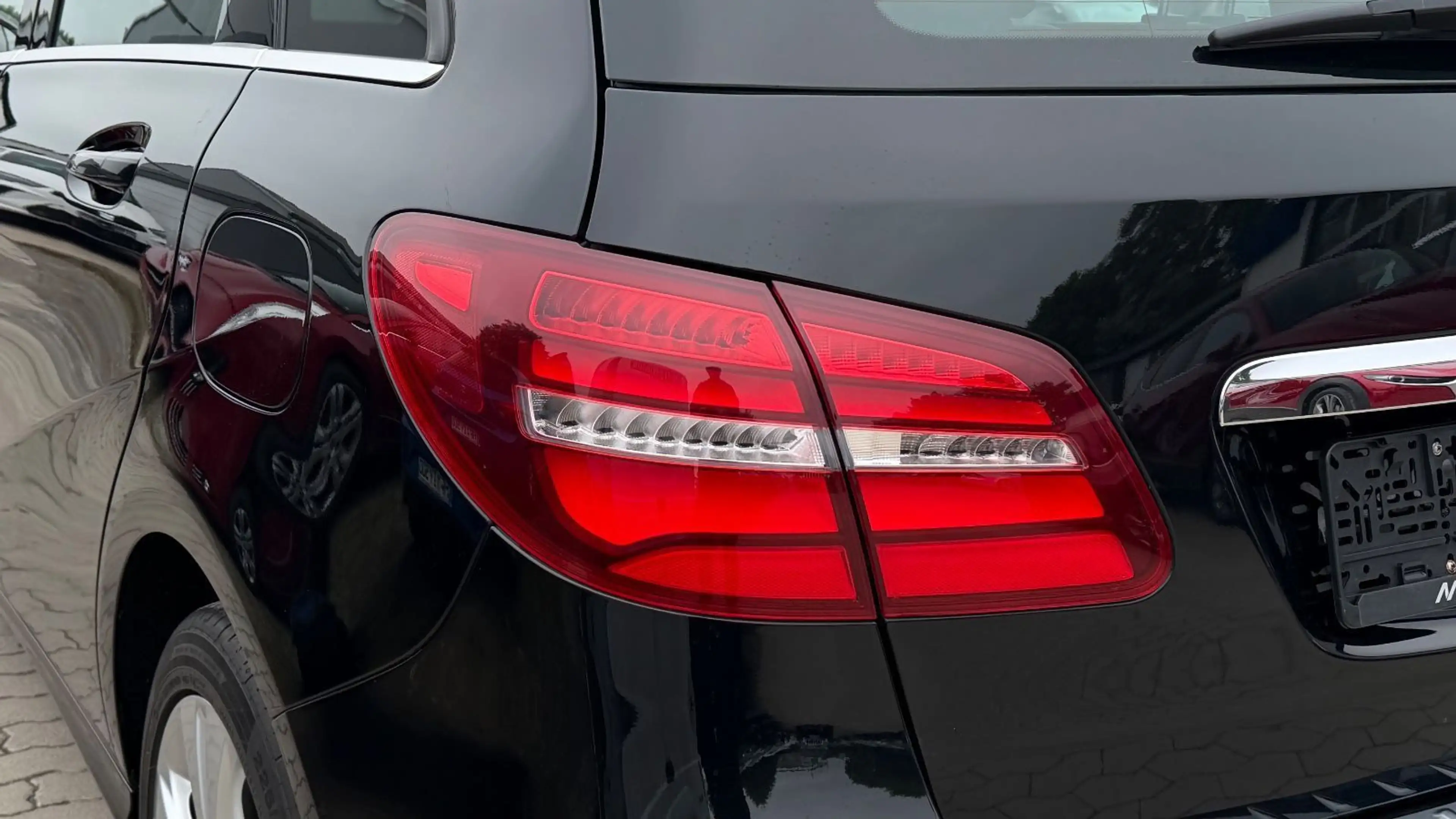 Mercedes-Benz B 180 d Score *LED*MEMORY*CARPLAY*KAMERA*TEMPO* — photo 6