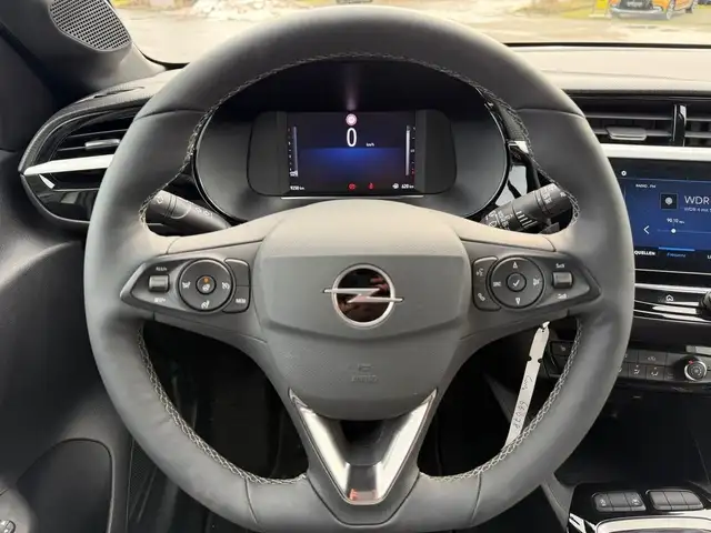 Opel Corsa view 10
