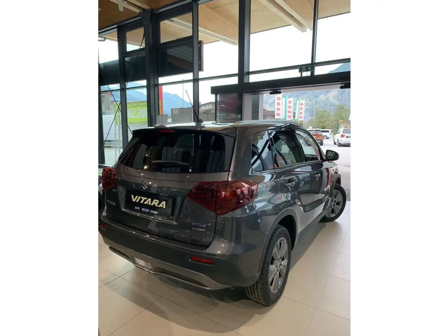 Suzuki Vitara 1.4 Allgrip Hybrid shine Grau - 2