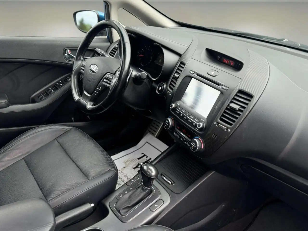 Kia Forte снимка Kia Forte