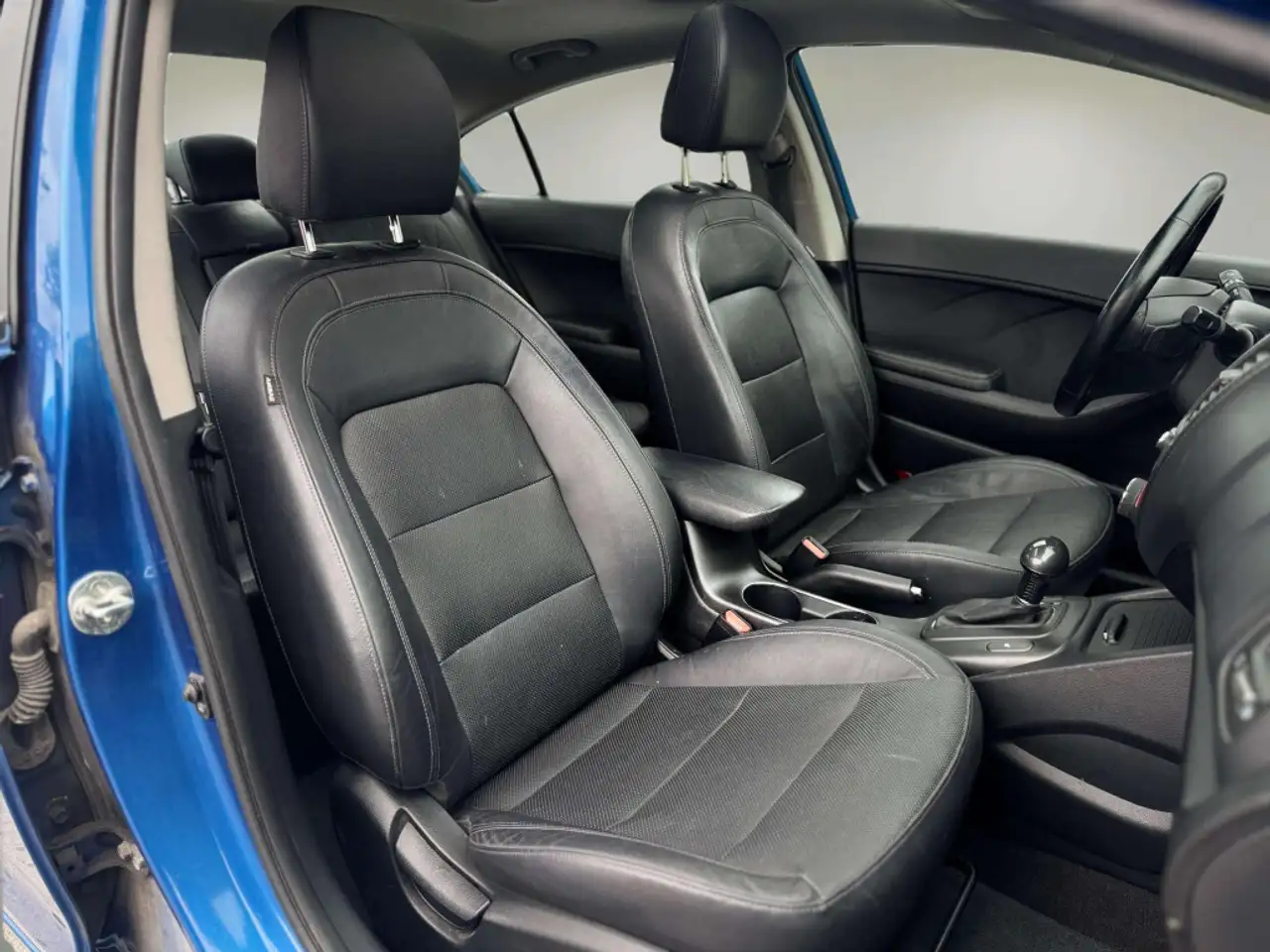 Kia Forte снимка Kia Forte
