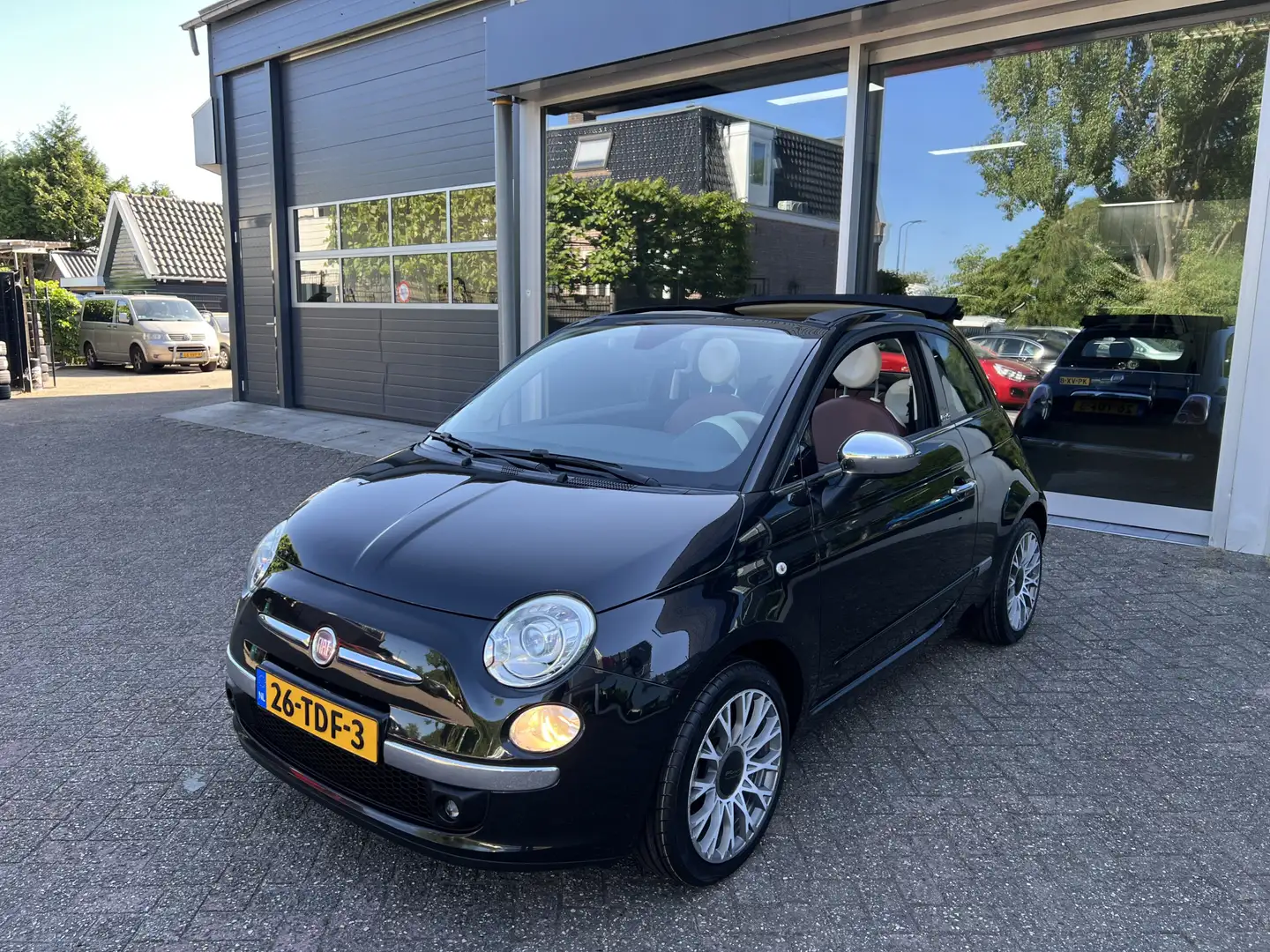Fiat 500C 1.2 Lounge Xenon, Leer, LM Velgen, Clima. Noir - 2