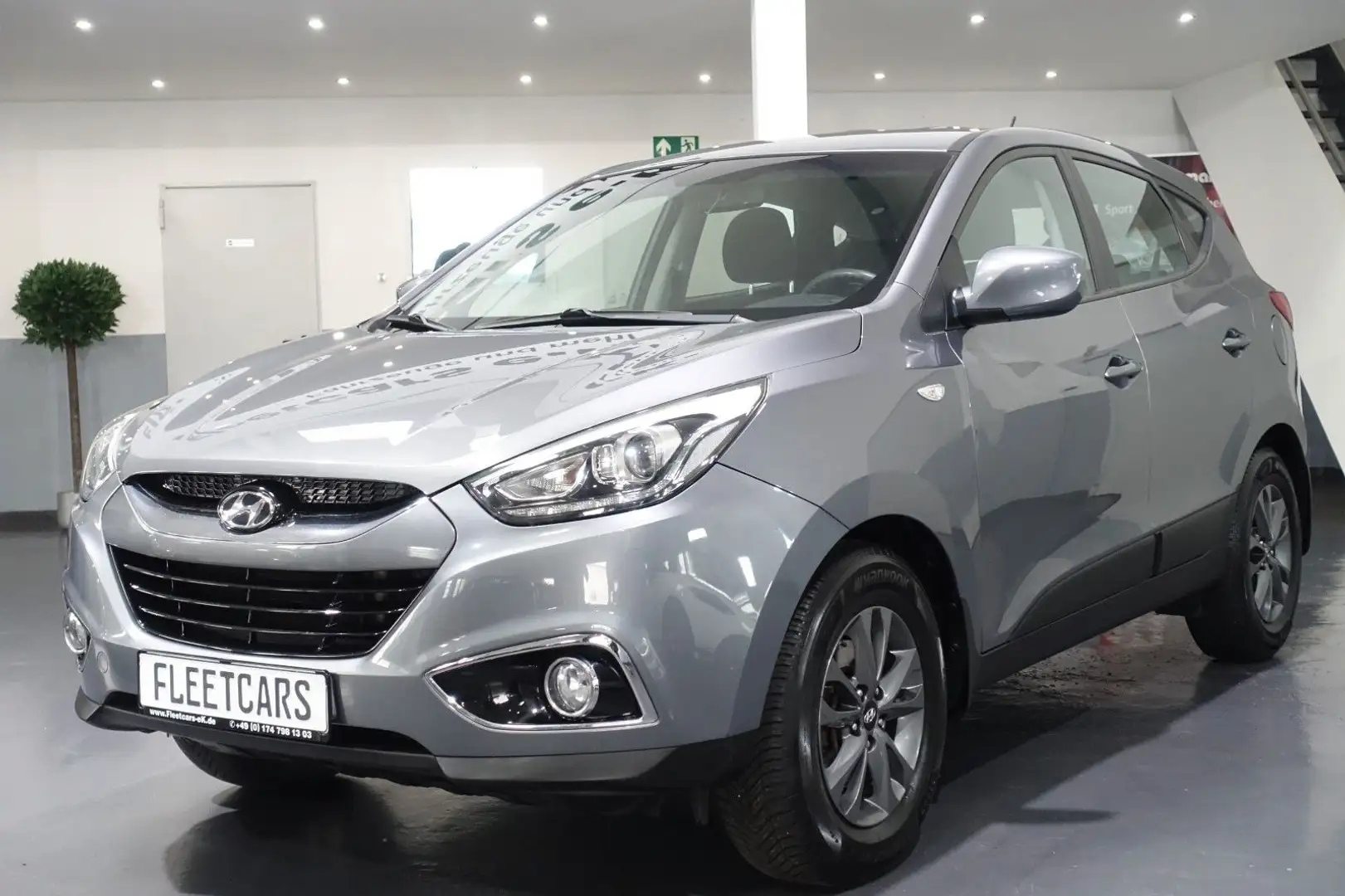 Hyundai iX35 1.7 CRDI 2WD | KLIMA | 16" Alu Felgen | PDC Grau - 1