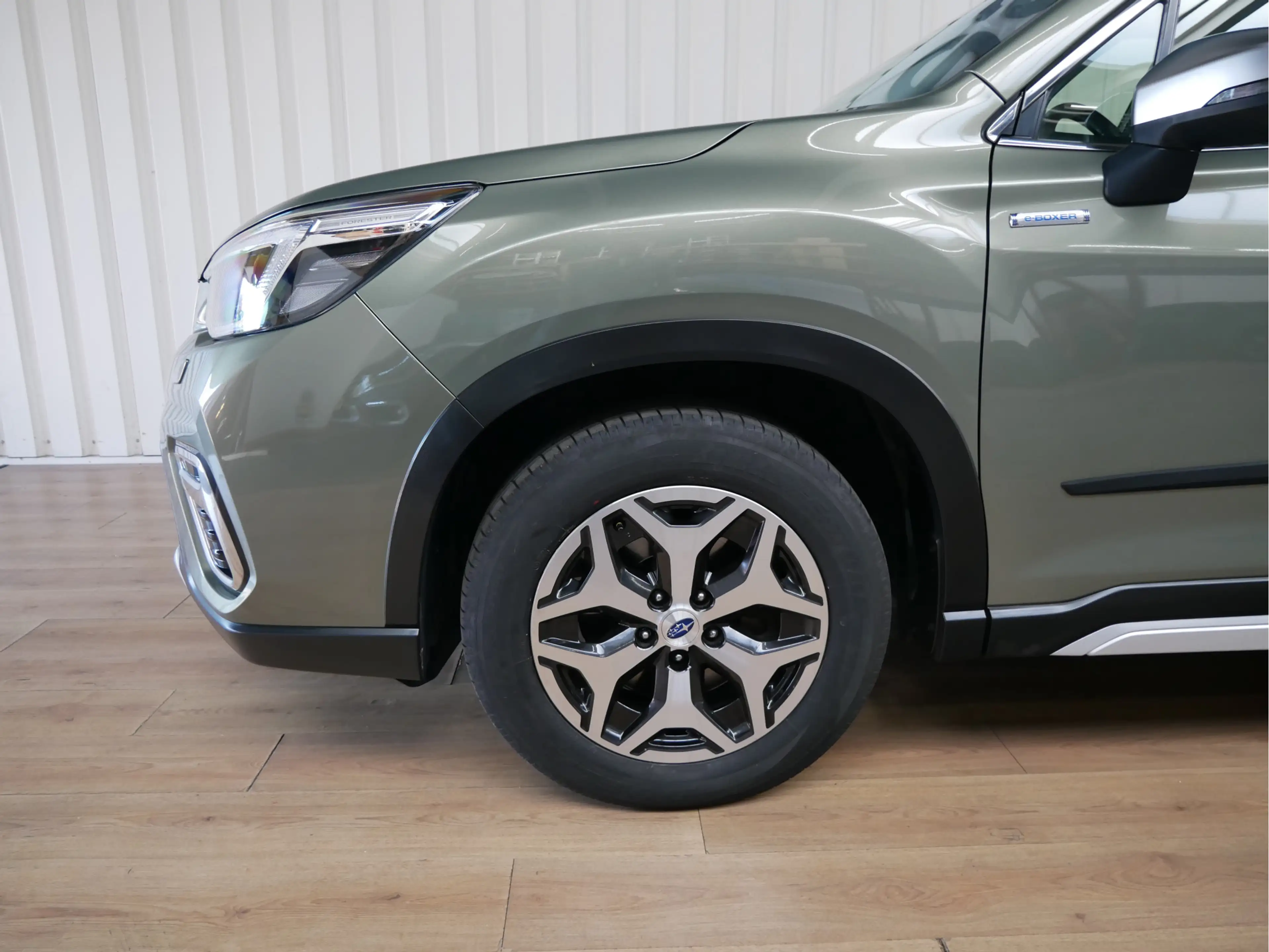 Subaru Forester 2.0i e-BOXER Premium — photo 17