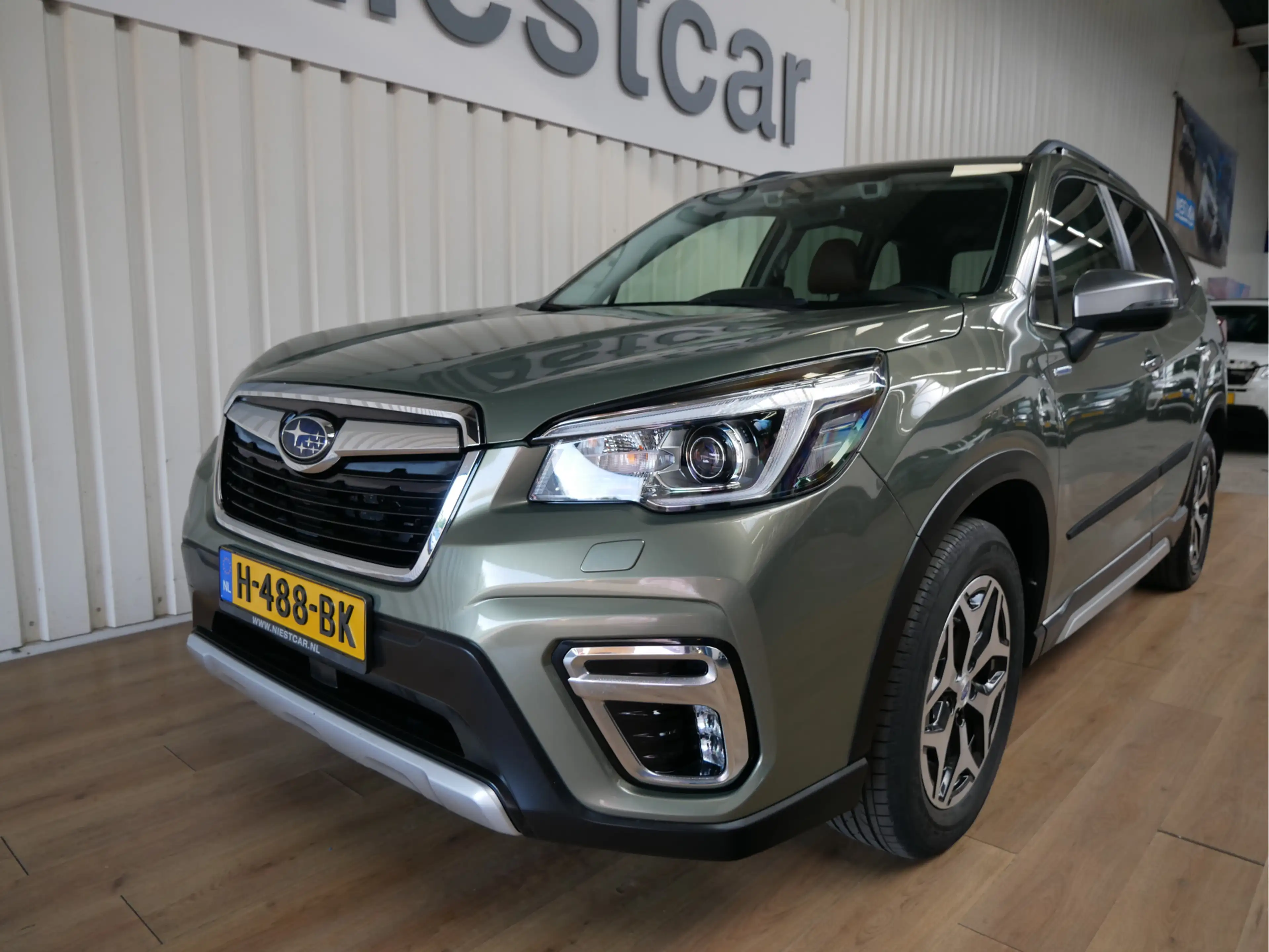 Subaru Forester 2.0i e-BOXER Premium — photo 18