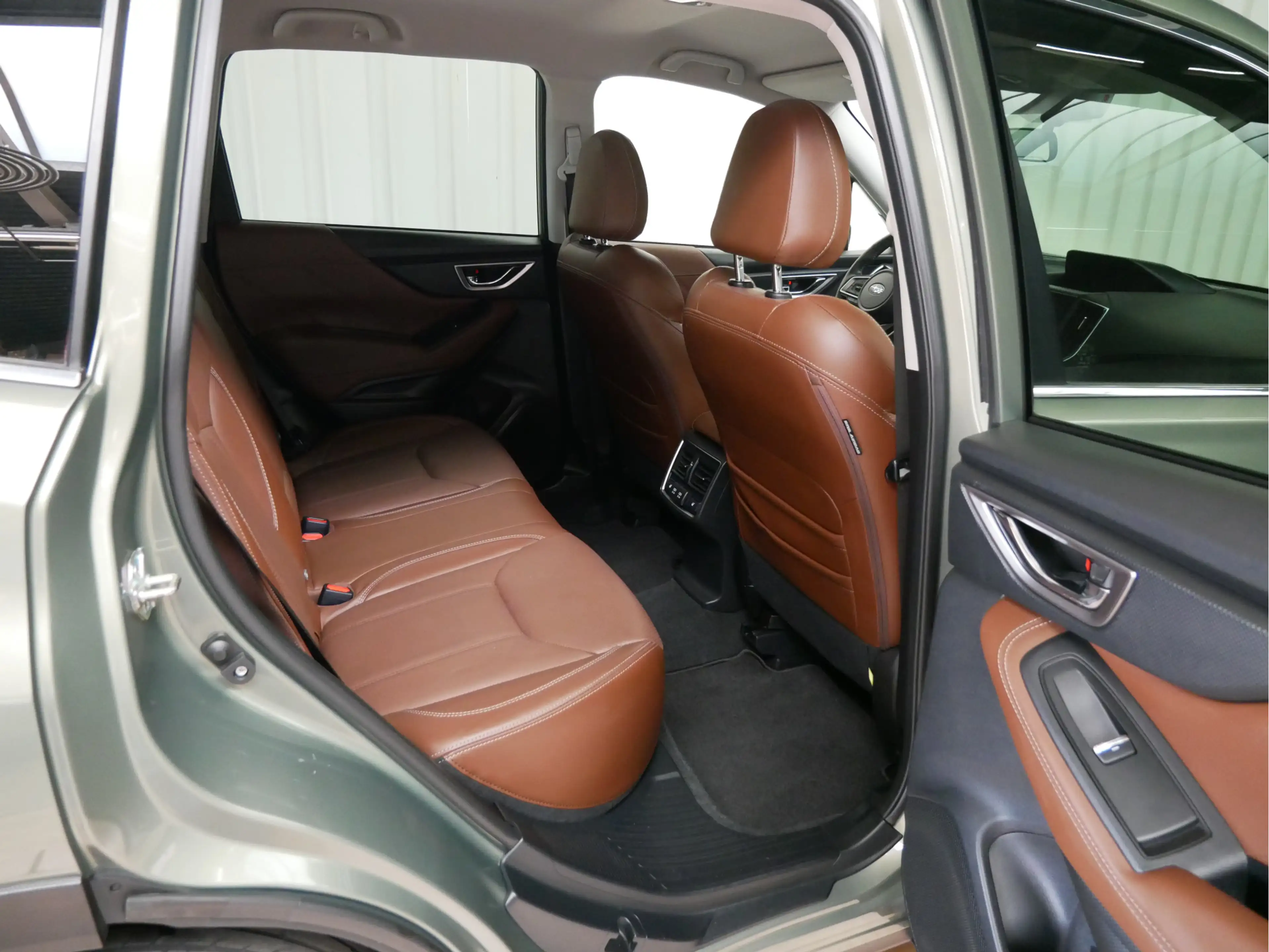 Subaru Forester 2.0i e-BOXER Premium — photo 22