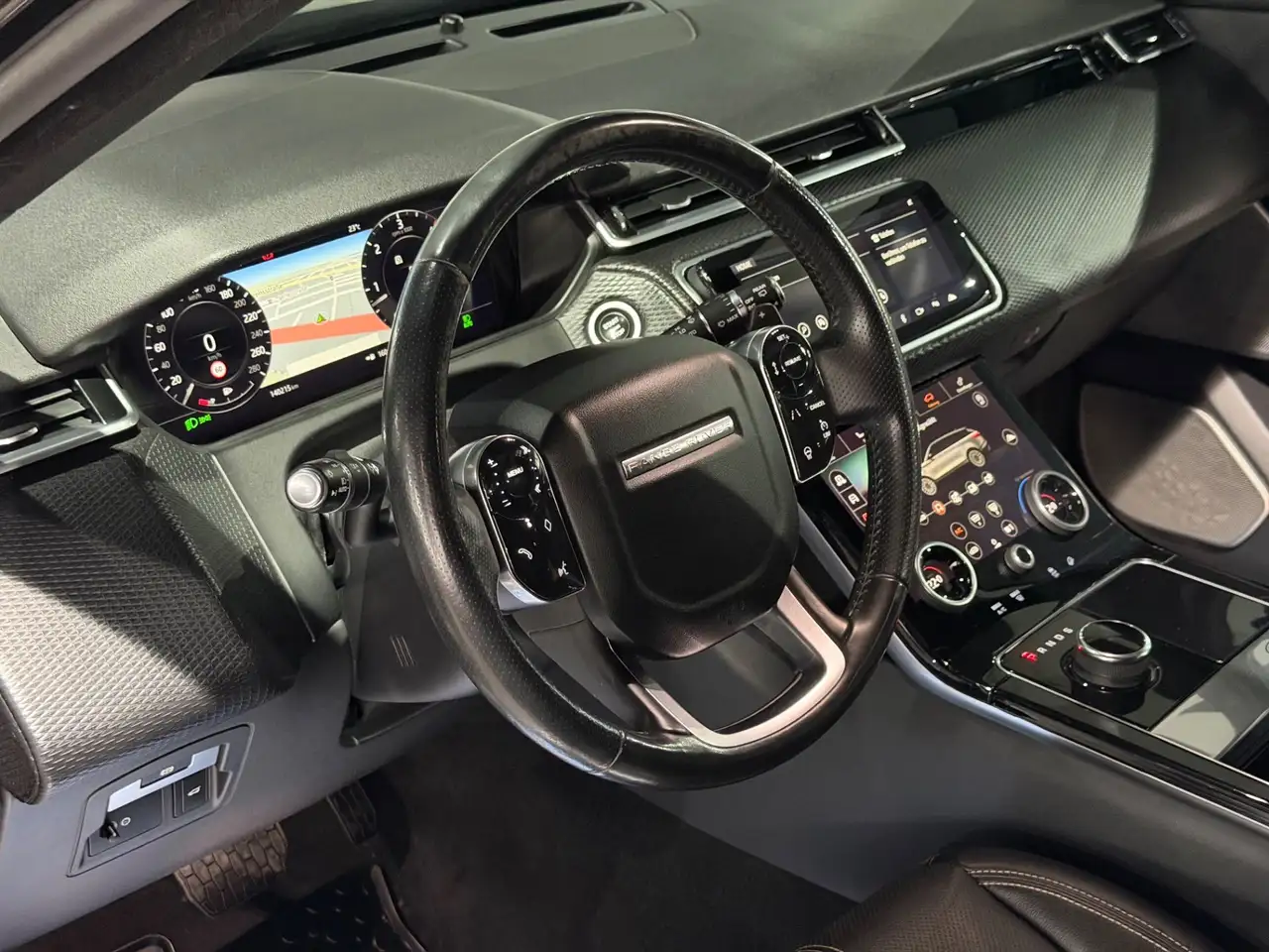 Land Rover Range Rover Velar 3.0 d / LUFT / R DYNAMIK / PANO / VOLL Bild 12