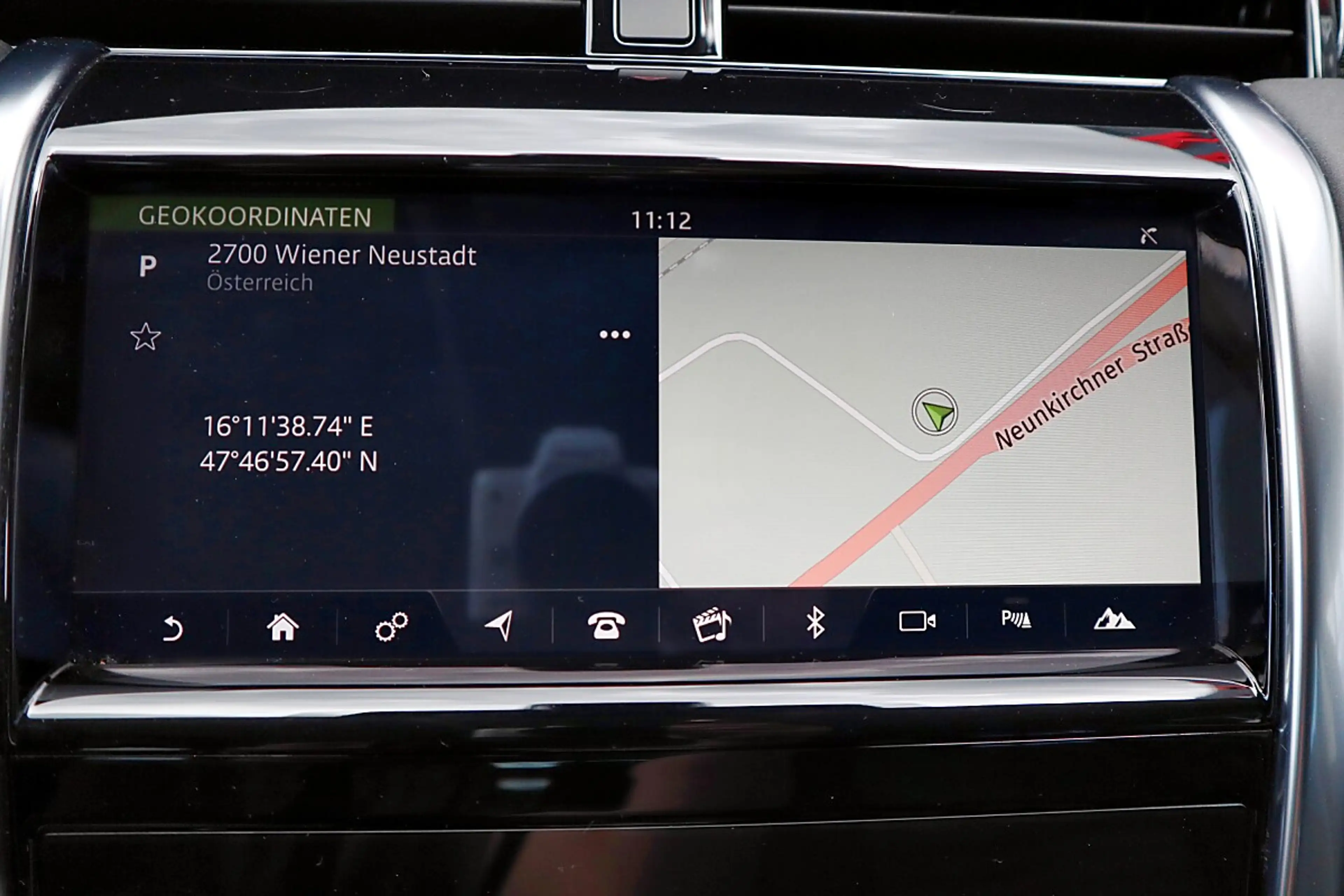 Land Rover Discovery Sport D150 4WD Aut. SE *Leder*Navigation*LED* — photo 13