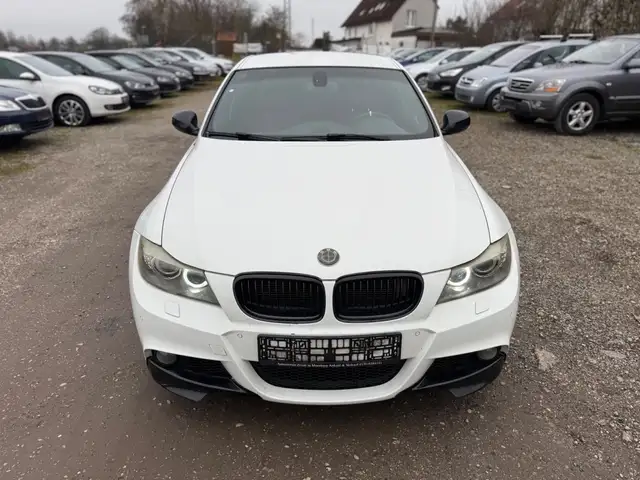 BMW 335 i xDrive / Akrapovic / Harman Kardon