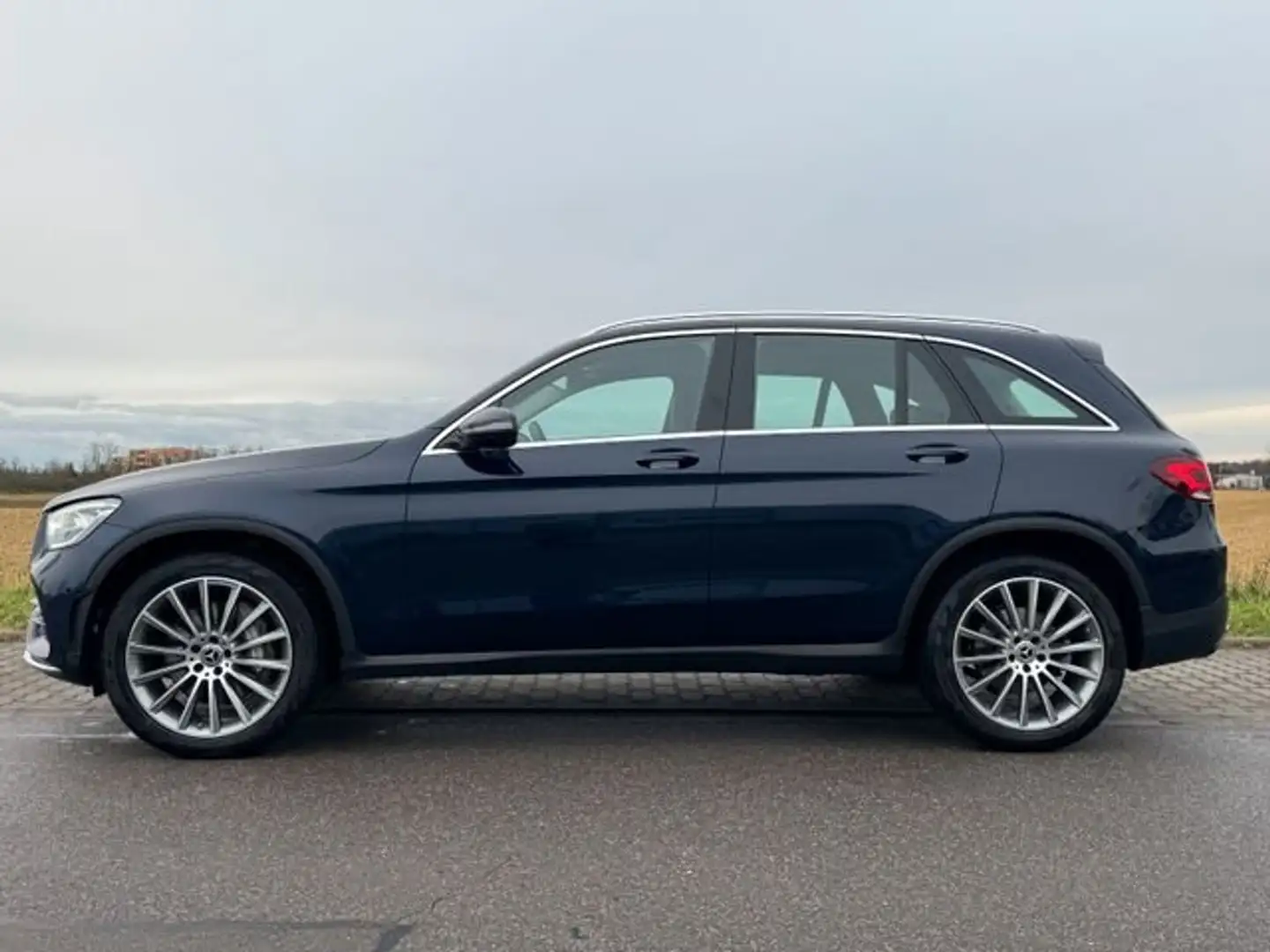 Mercedes-Benz GLC 300 GLC 300 de AMG 4M AIRMATIC HUD KEYLESS KAMER AHK Blau - 2