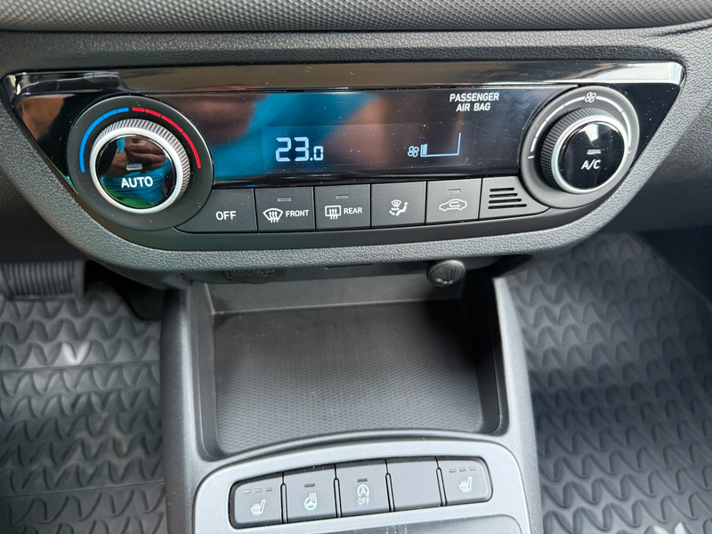 Hyundai i10 1.2 84 PS Klimaautomatik Sitzheizung — photo 5