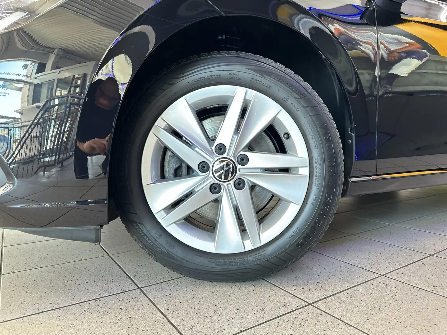 Volkswagen Golf Variant Life 2.0 TDI DSG LED+NAVI+KAMERA Schwarz - 2