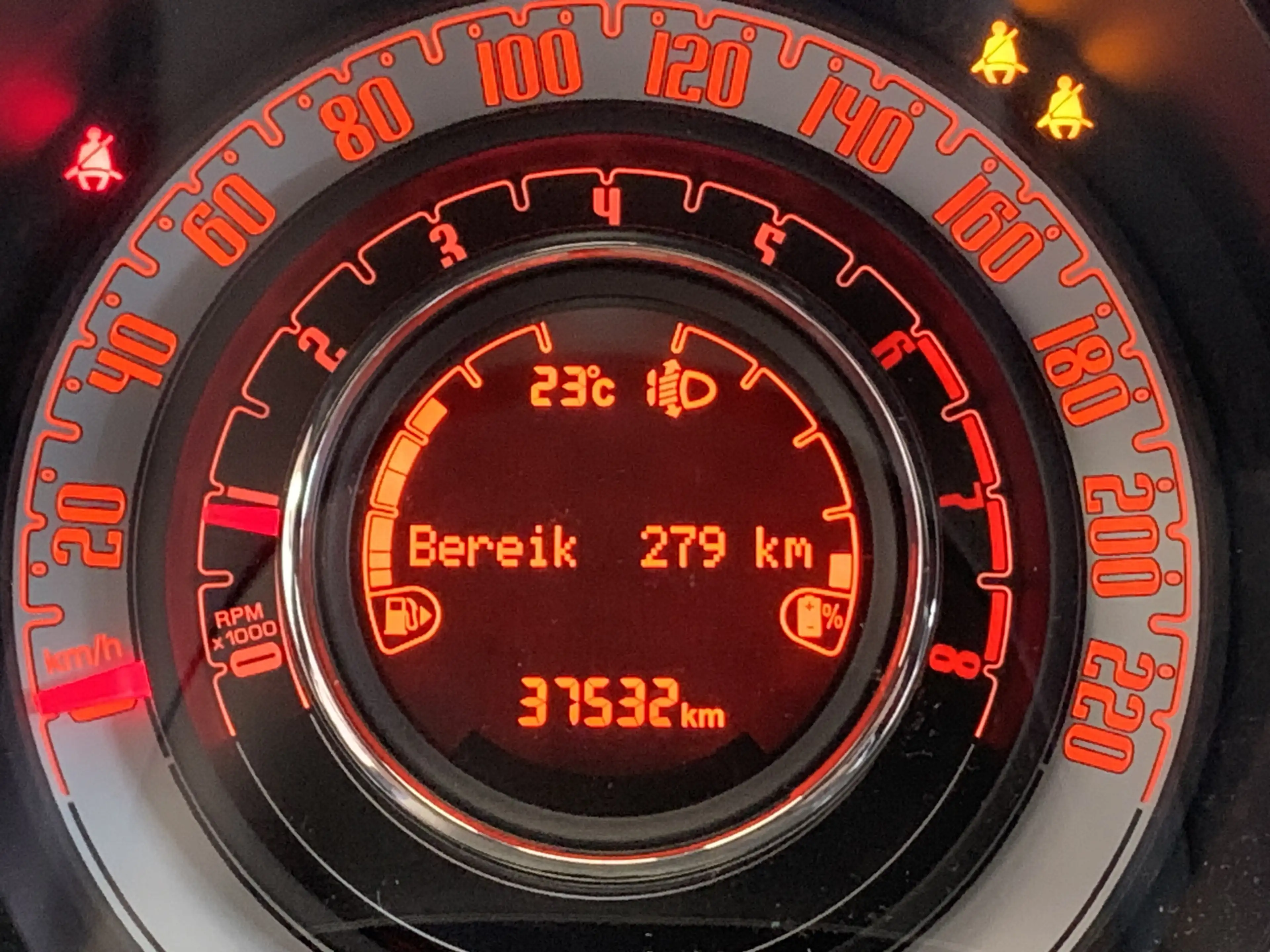 Fiat 500C 1.0 Hybrid Sport Cabriolet AIRCO-LEDER-NAVI by CAR — photo 7
