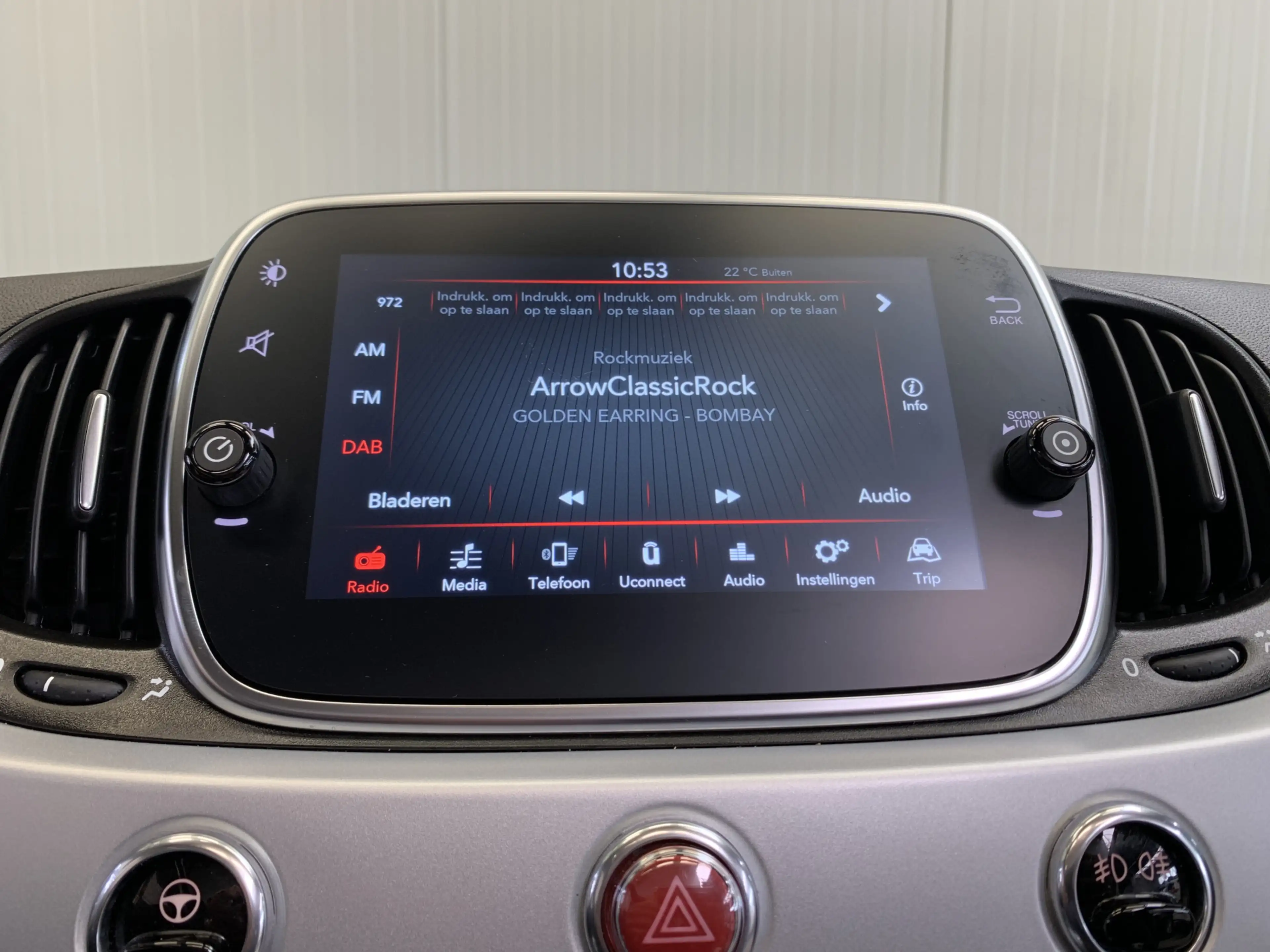 Fiat 500C 1.0 Hybrid Sport Cabriolet AIRCO-LEDER-NAVI by CAR — photo 33