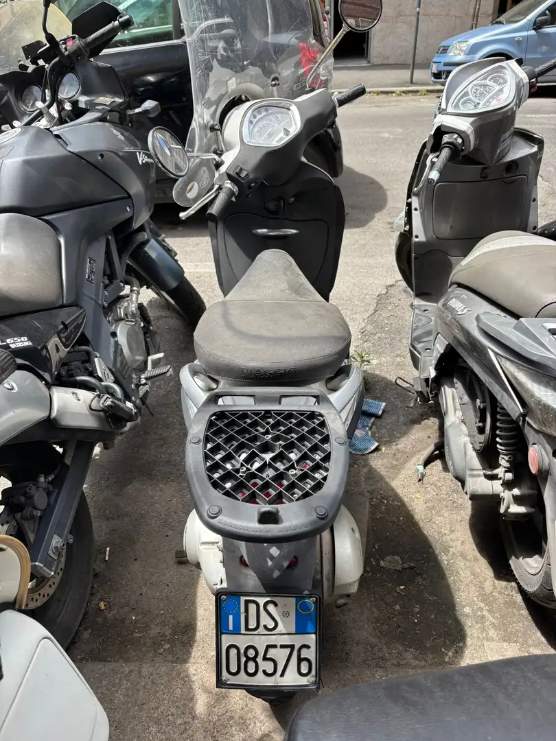 Piaggio Liberty 125 White - 1