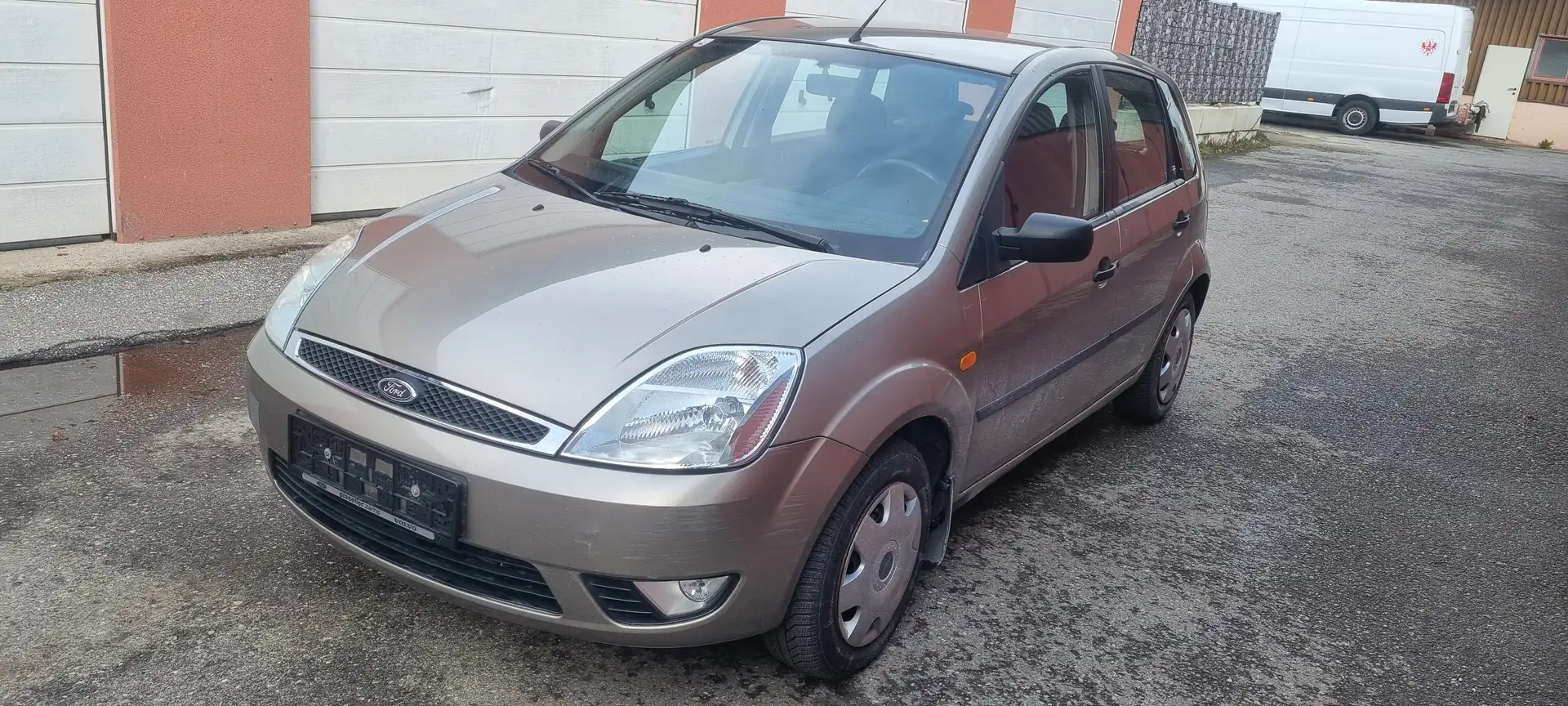 Ford Fiesta Fiesta Ghia 1,4 TDCi Ghia Braun - 2