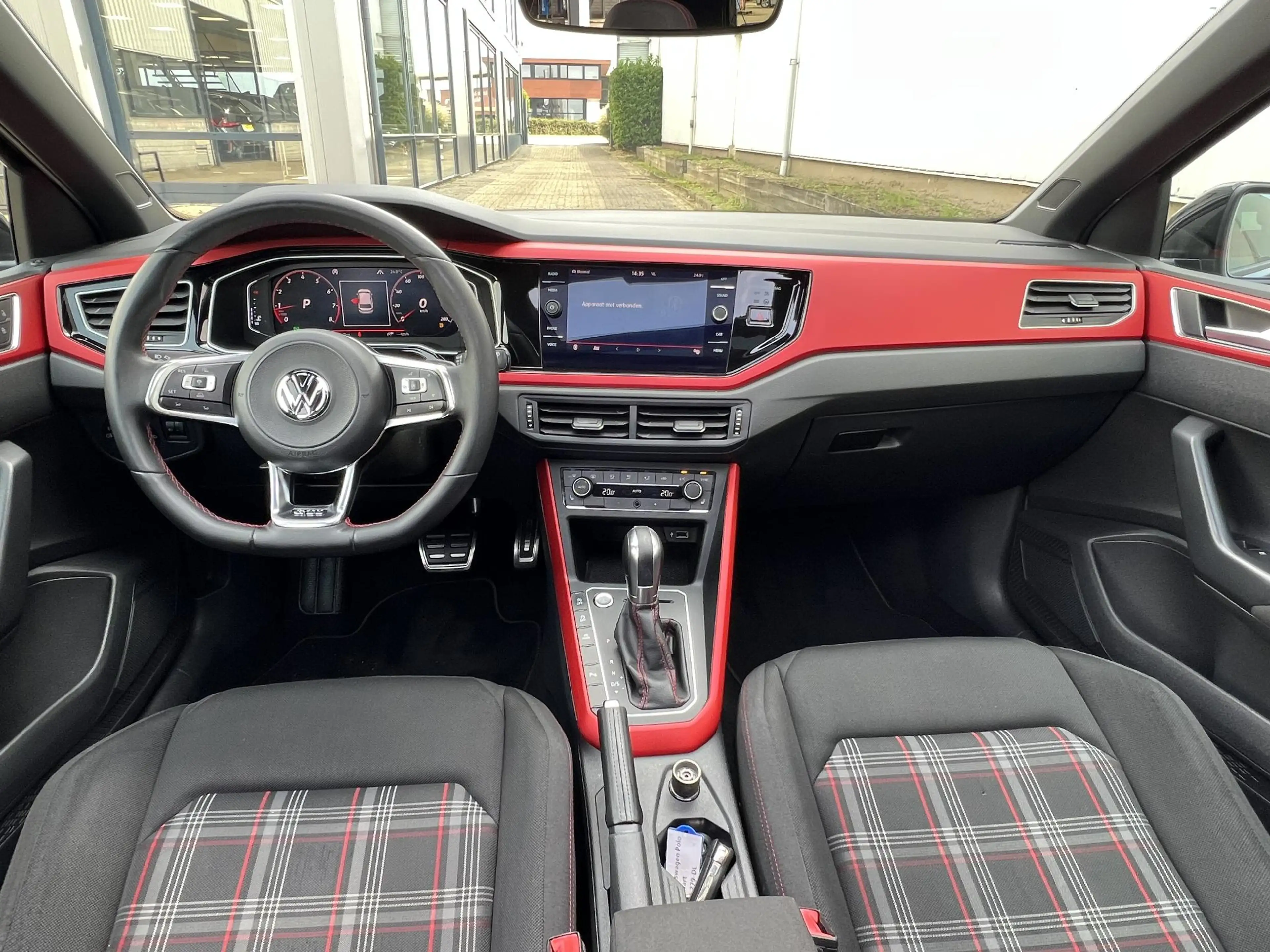 Volkswagen Polo GTI 2.0 TSI DSG / Panoramadak / 17" velgen / Virtual c — photo 14